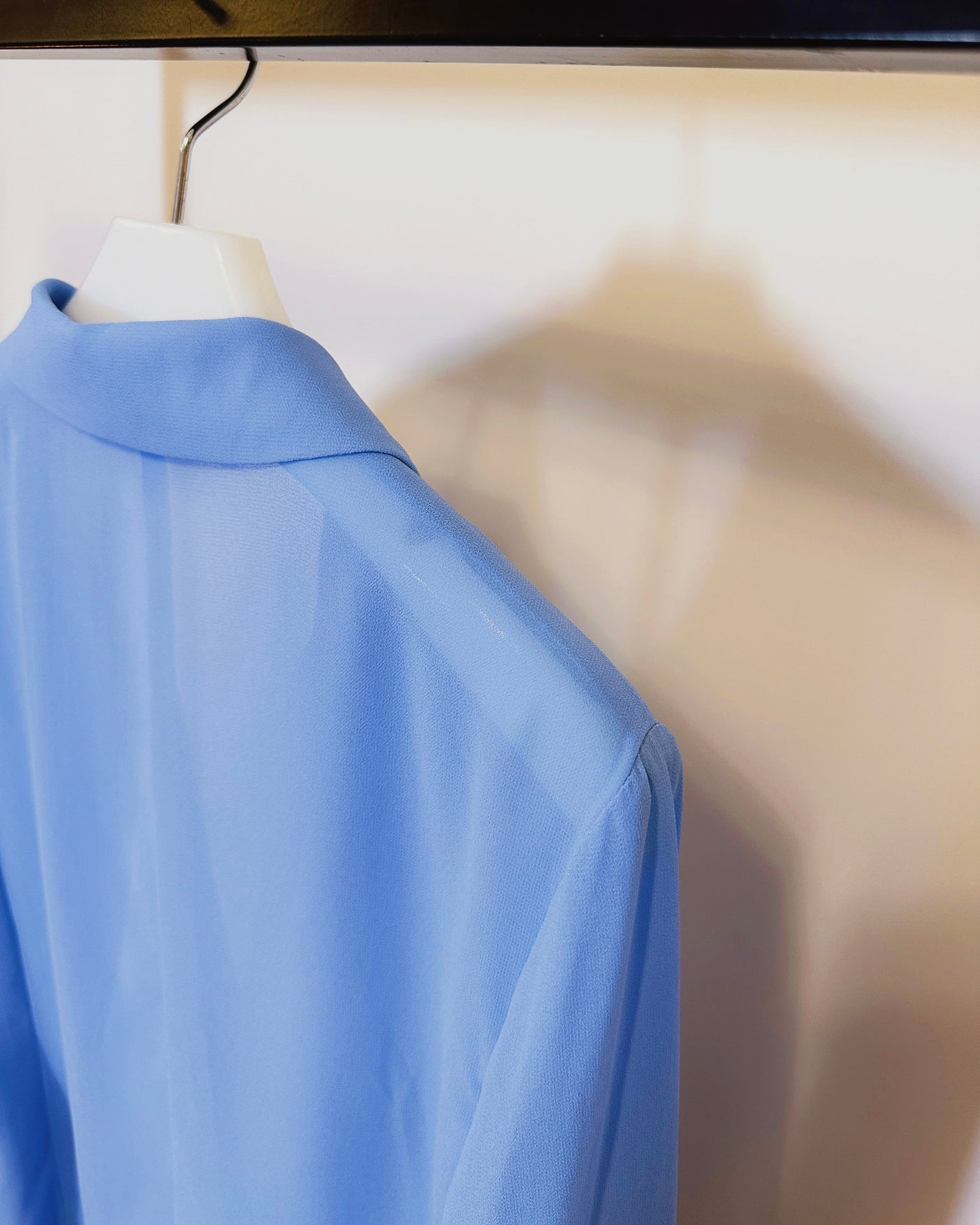 aalis MONI SS26 chiffon blazer (Blue Denim)