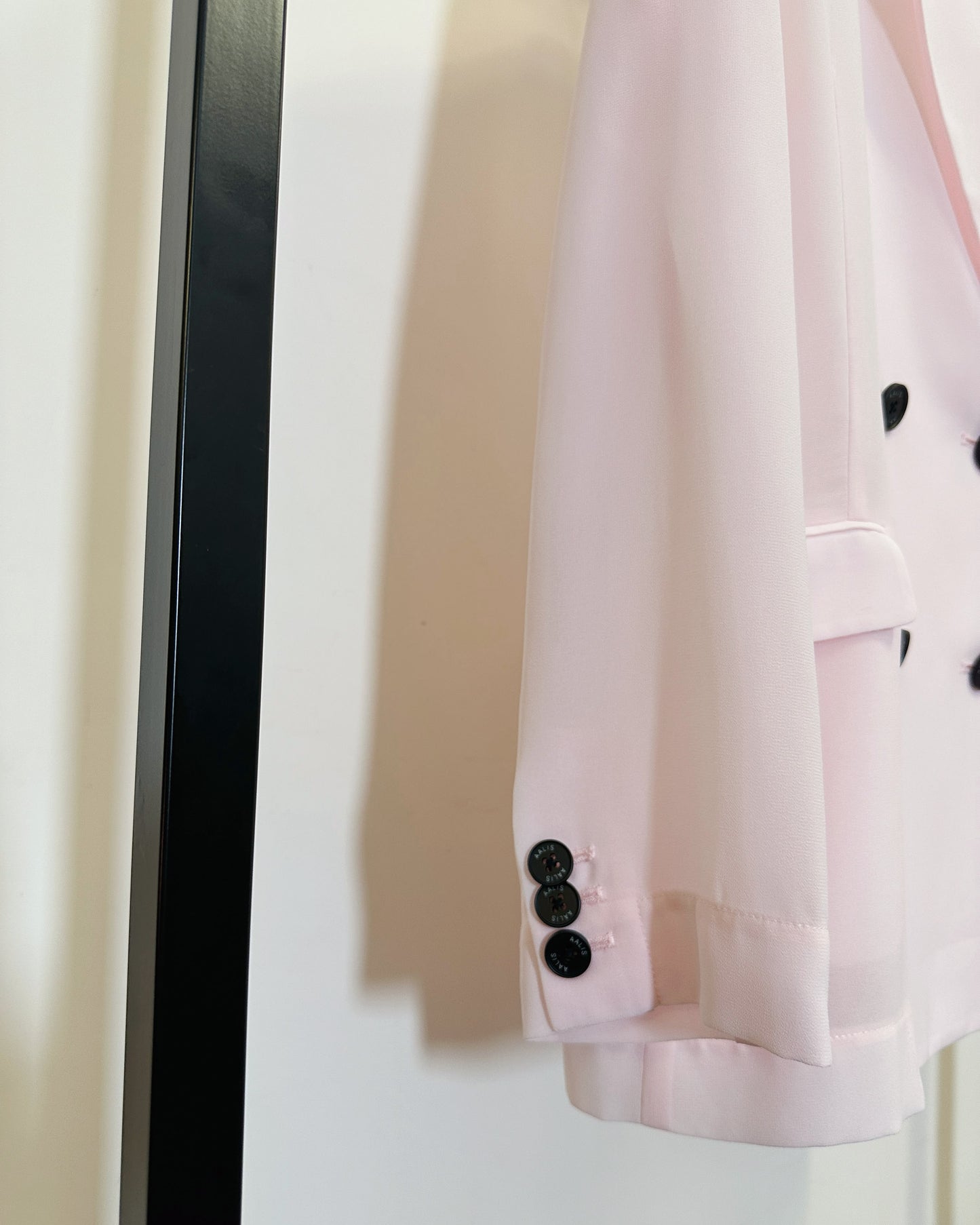 aalis MONI SS26 chiffon blazer (Light Pink)