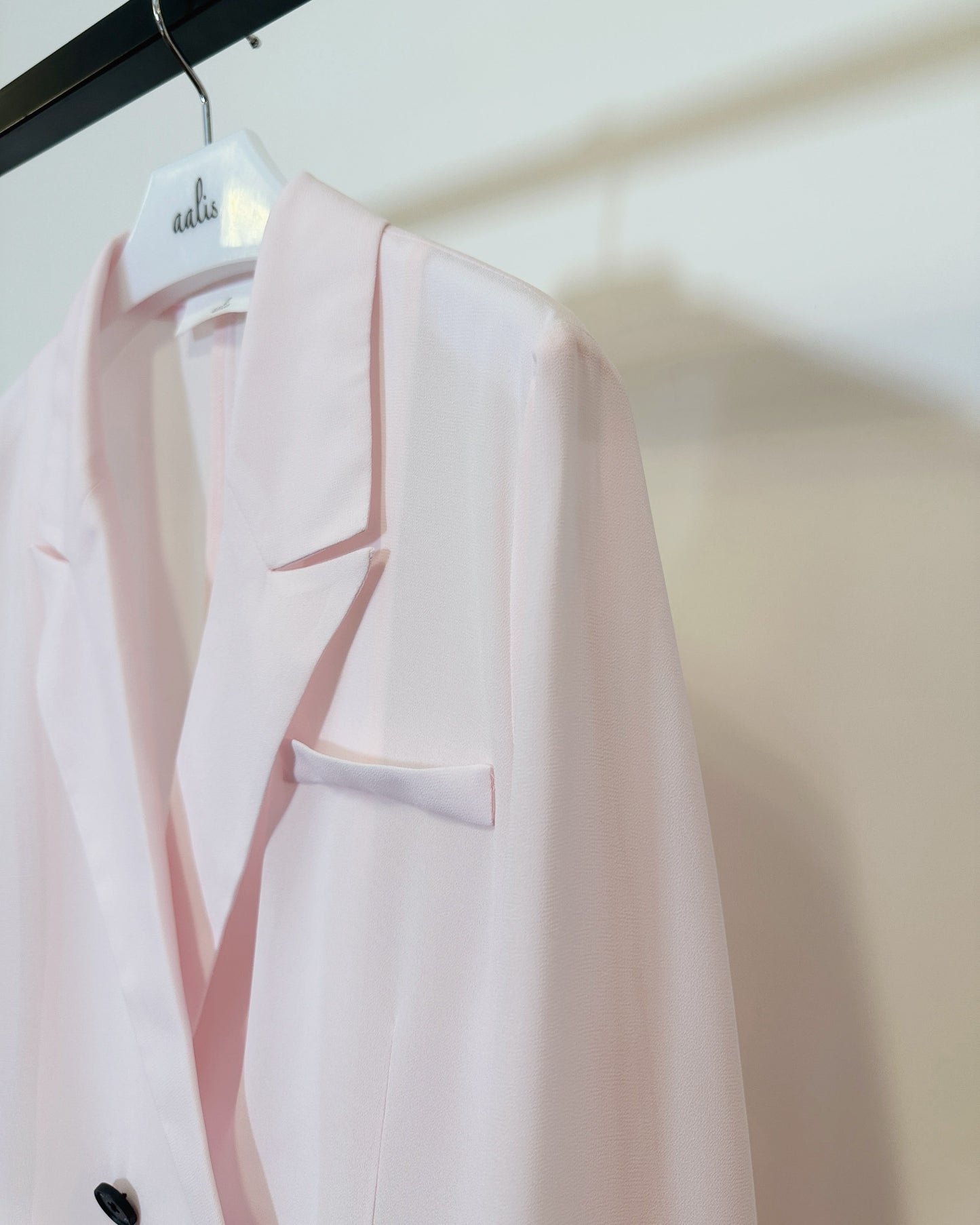 aalis MONI SS26 chiffon blazer (Light Pink)