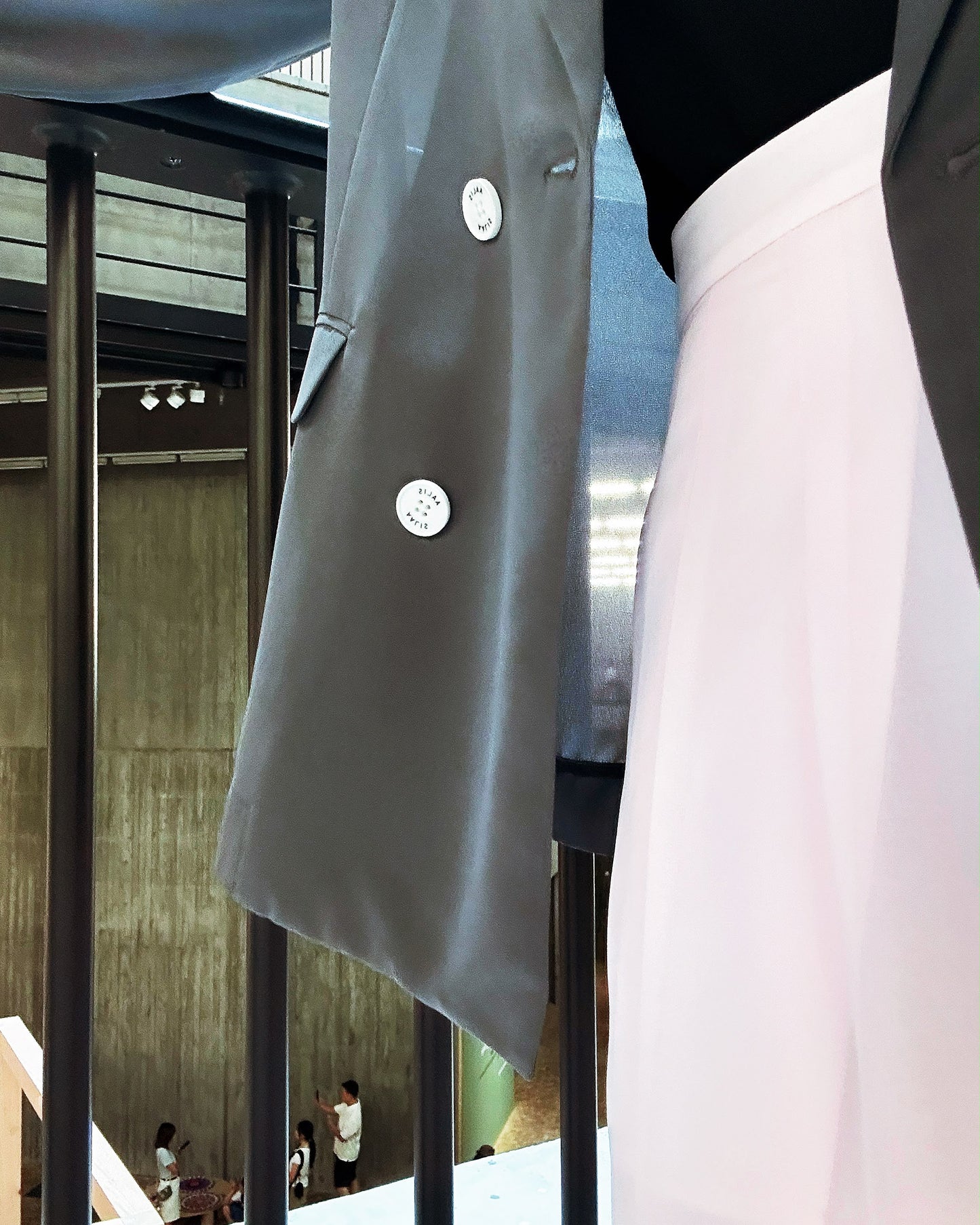 aalis MONI SS26 chiffon blazer (Charcoal)