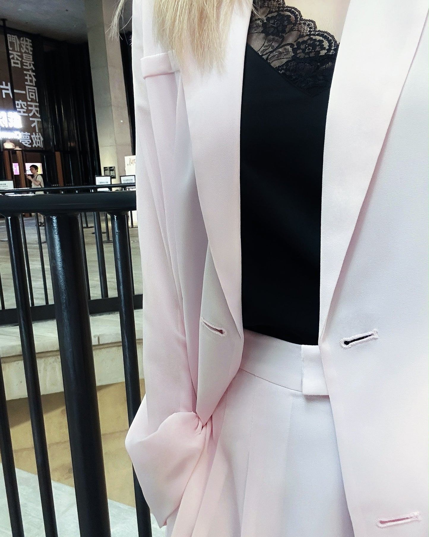 aalis MONI SS26 chiffon blazer (Light Pink)