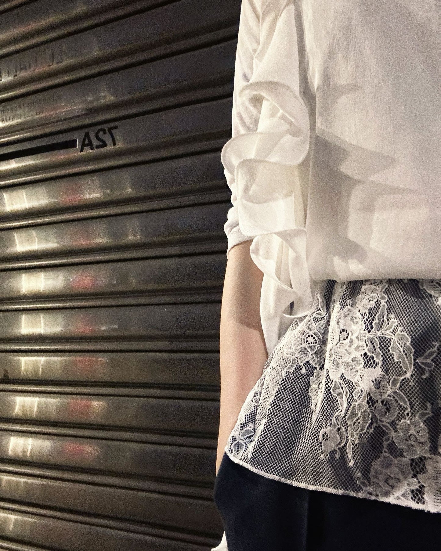 aalis KIM short sleeves lace layered tee (White)