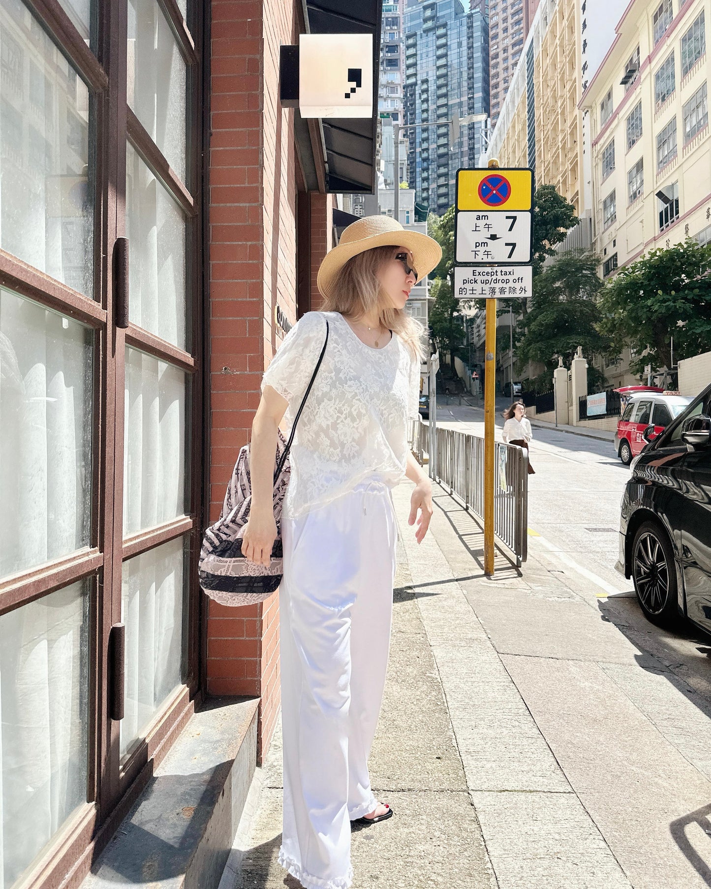 aalis KIM short sleeves lace layered tee (White)