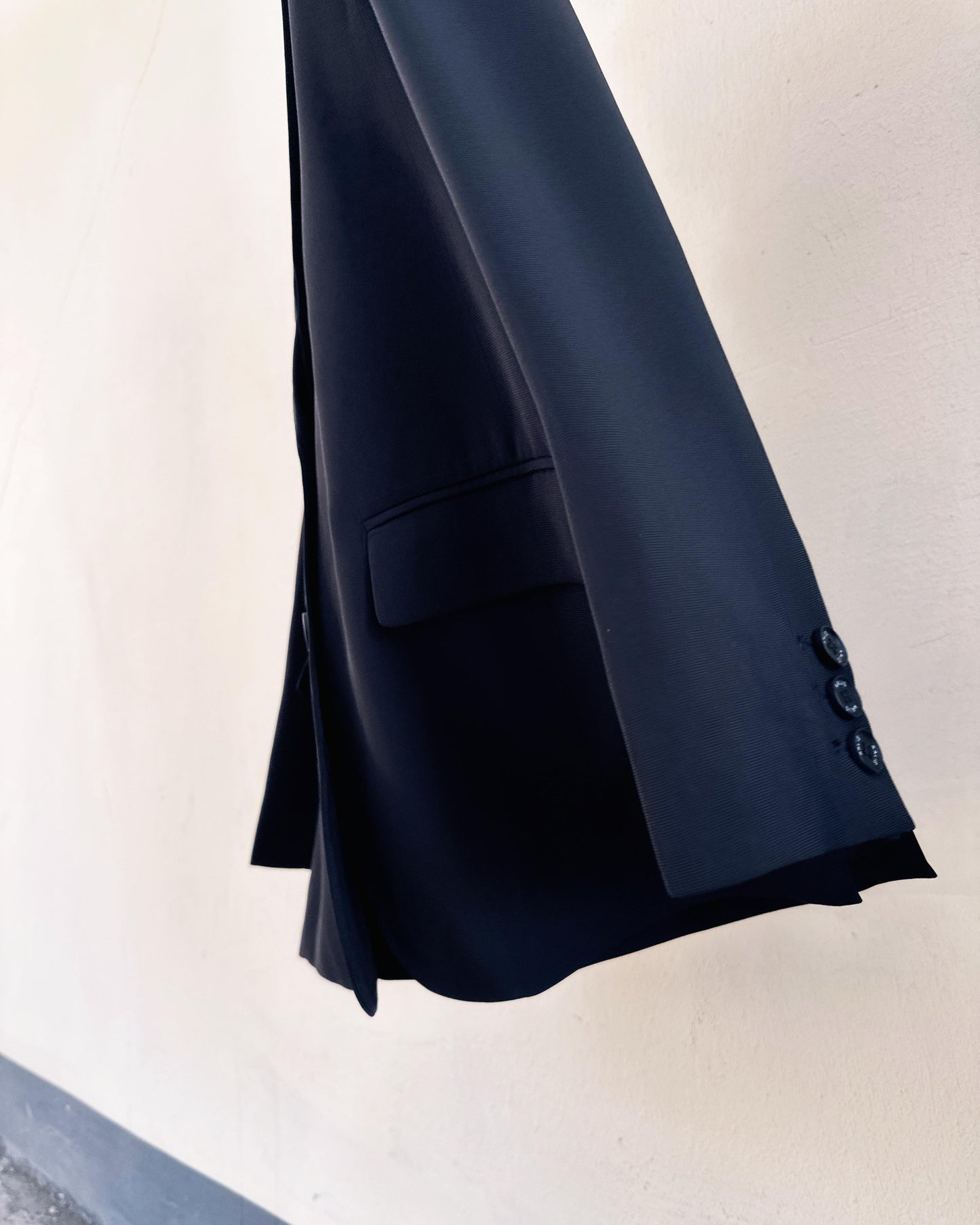 aalis MEE SS26 both side slit suiting blazer (Black)