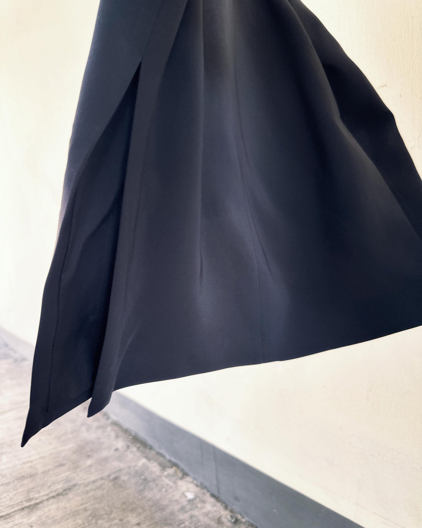 aalis MEE SS26 both side slit suiting blazer (Black)