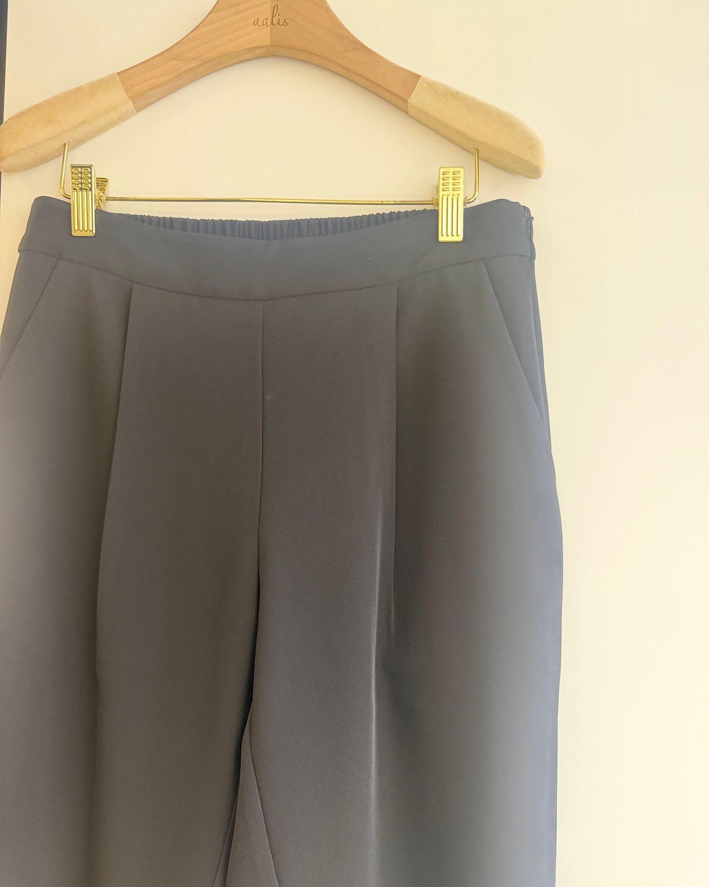 (Pre-order) aalis PRISCA MESH slim fit pants (Black)