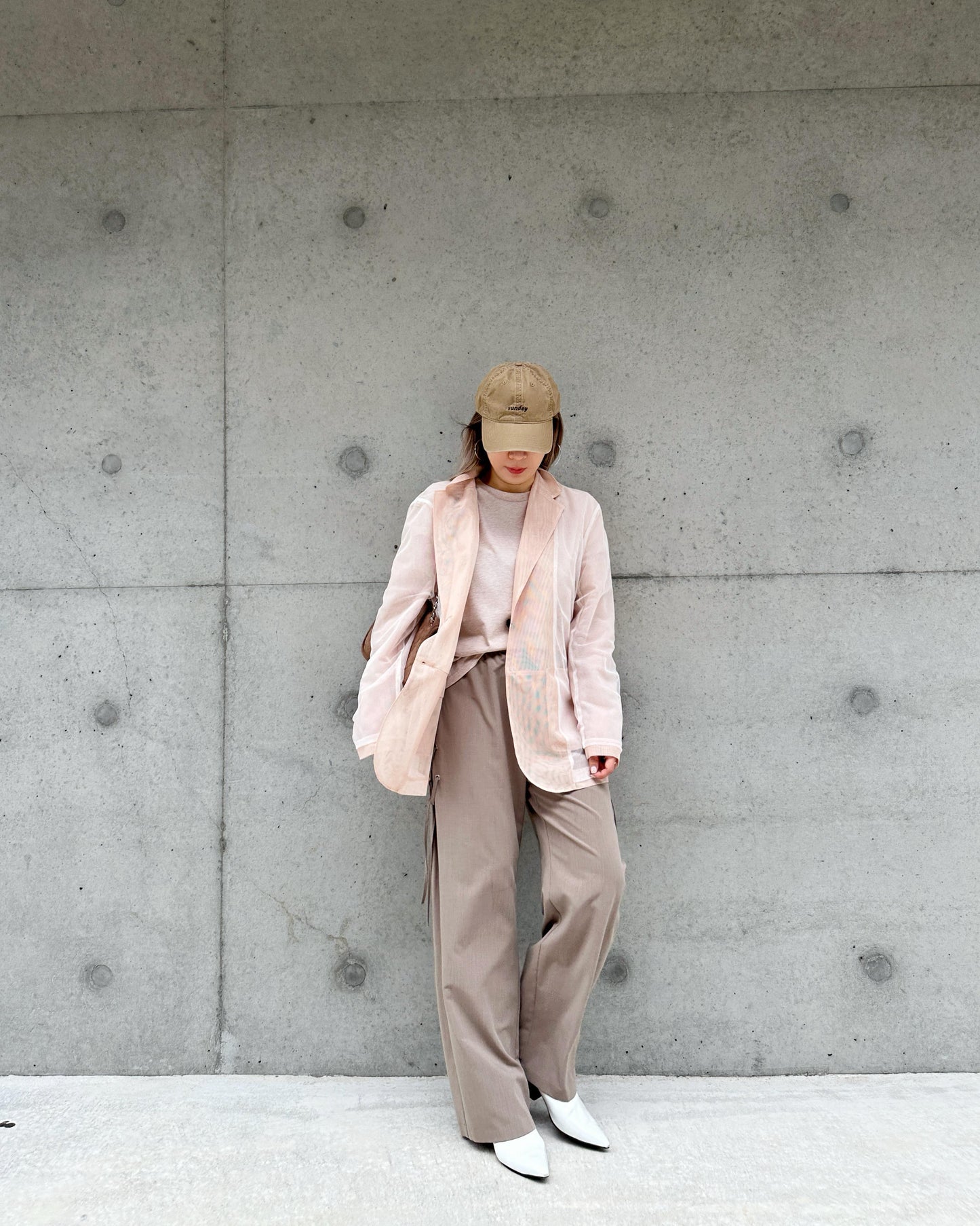 aalis DELLA NET SS26 oversized blazer (Light Peach)