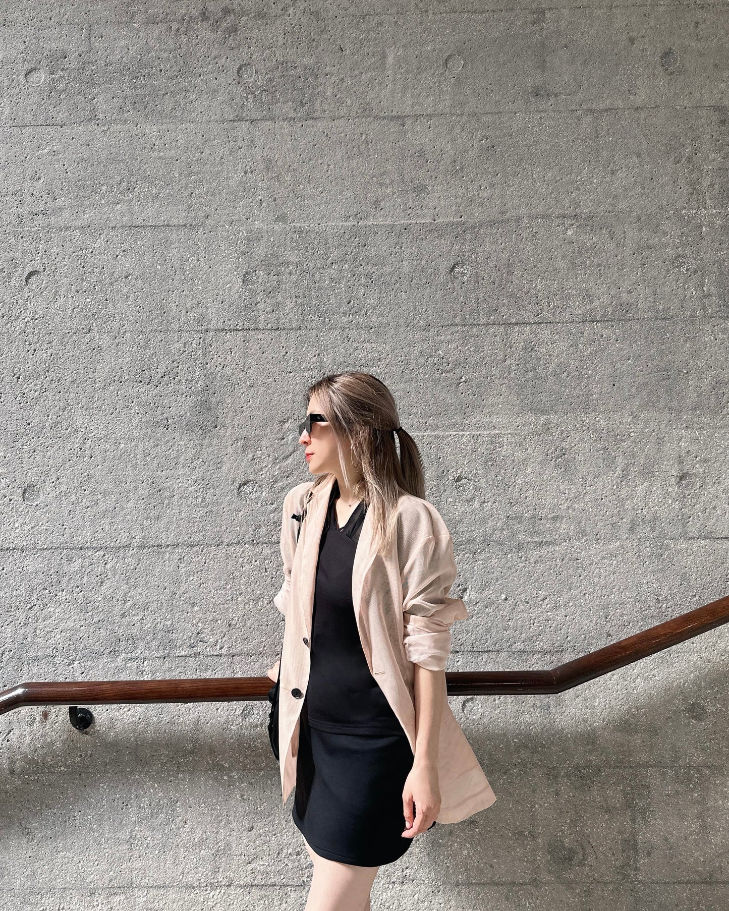 aalis DELLA NET SS26 oversized blazer (Light Peach)