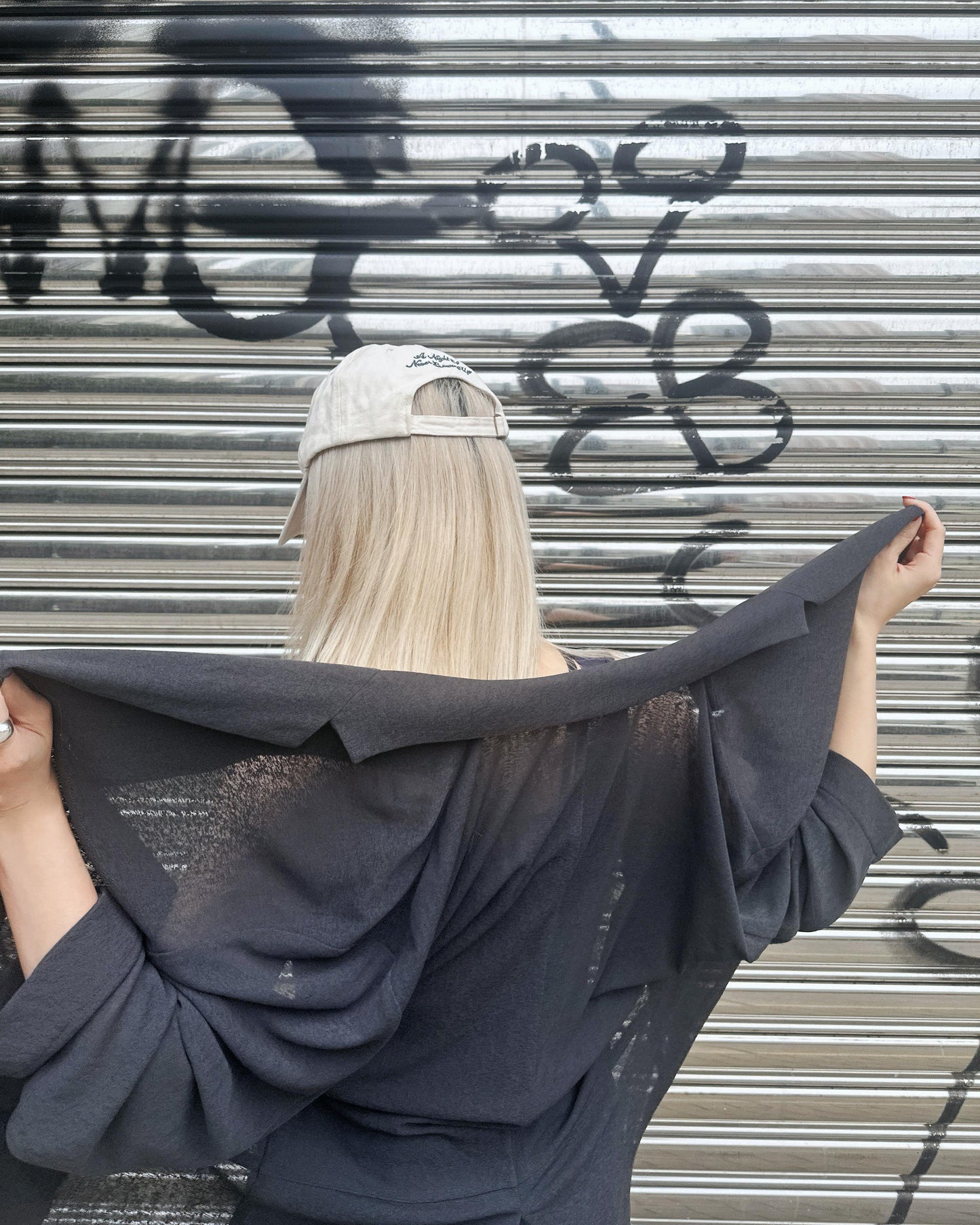 aalis DELLA BO SS26 burnout blazer (Grey)