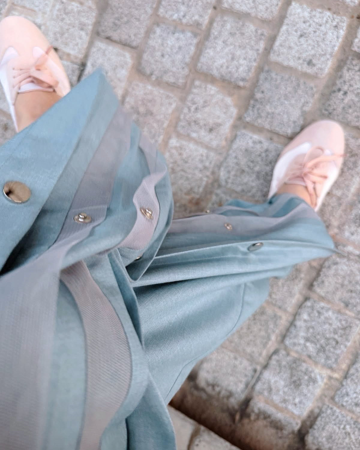 (Pre-order) aalis STORM FW26 button up side trim pants (Light Blue)