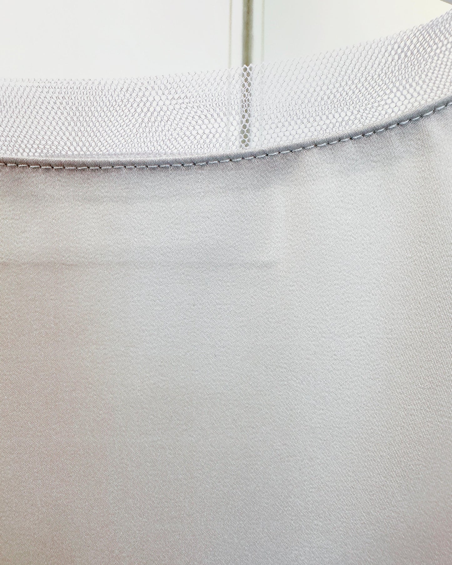 aalis IDO SS26 V neck mesh trim tank (Lime)