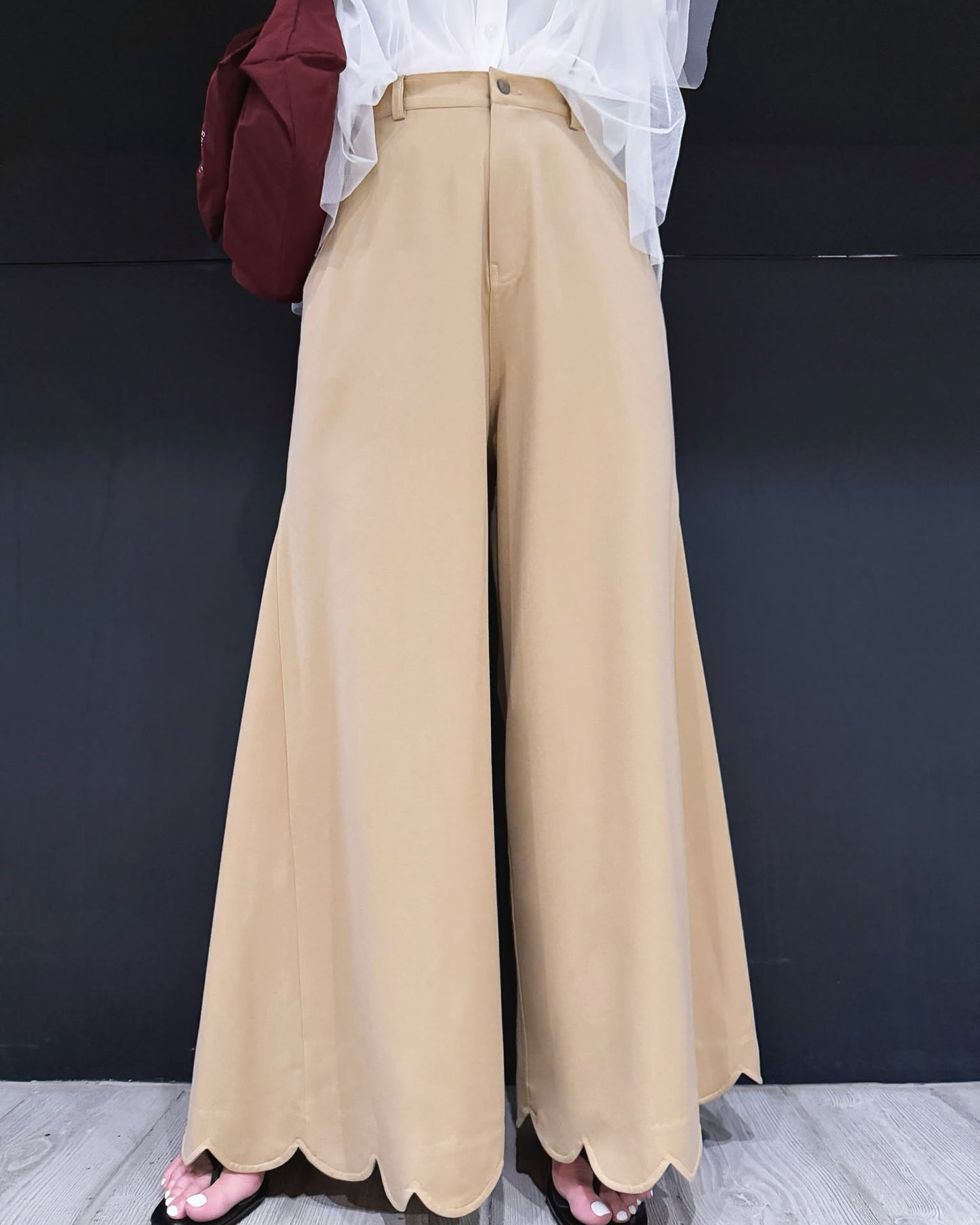 aalis WINNI SOFT scallop edge pants (Khaki)