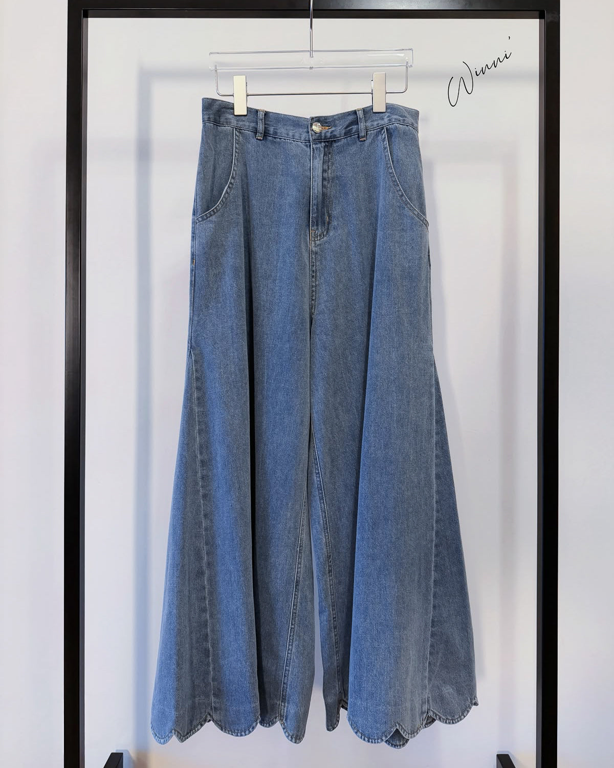aalis WINNI SS26 scallop hem wide legs jeans (Light Denim)