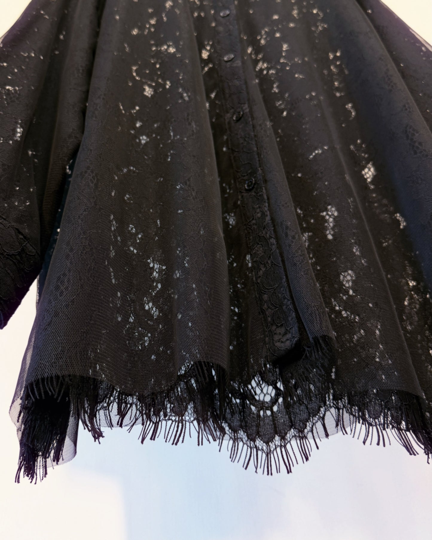 aalis NOELIA textured lace shirt with mesh layer (Black)