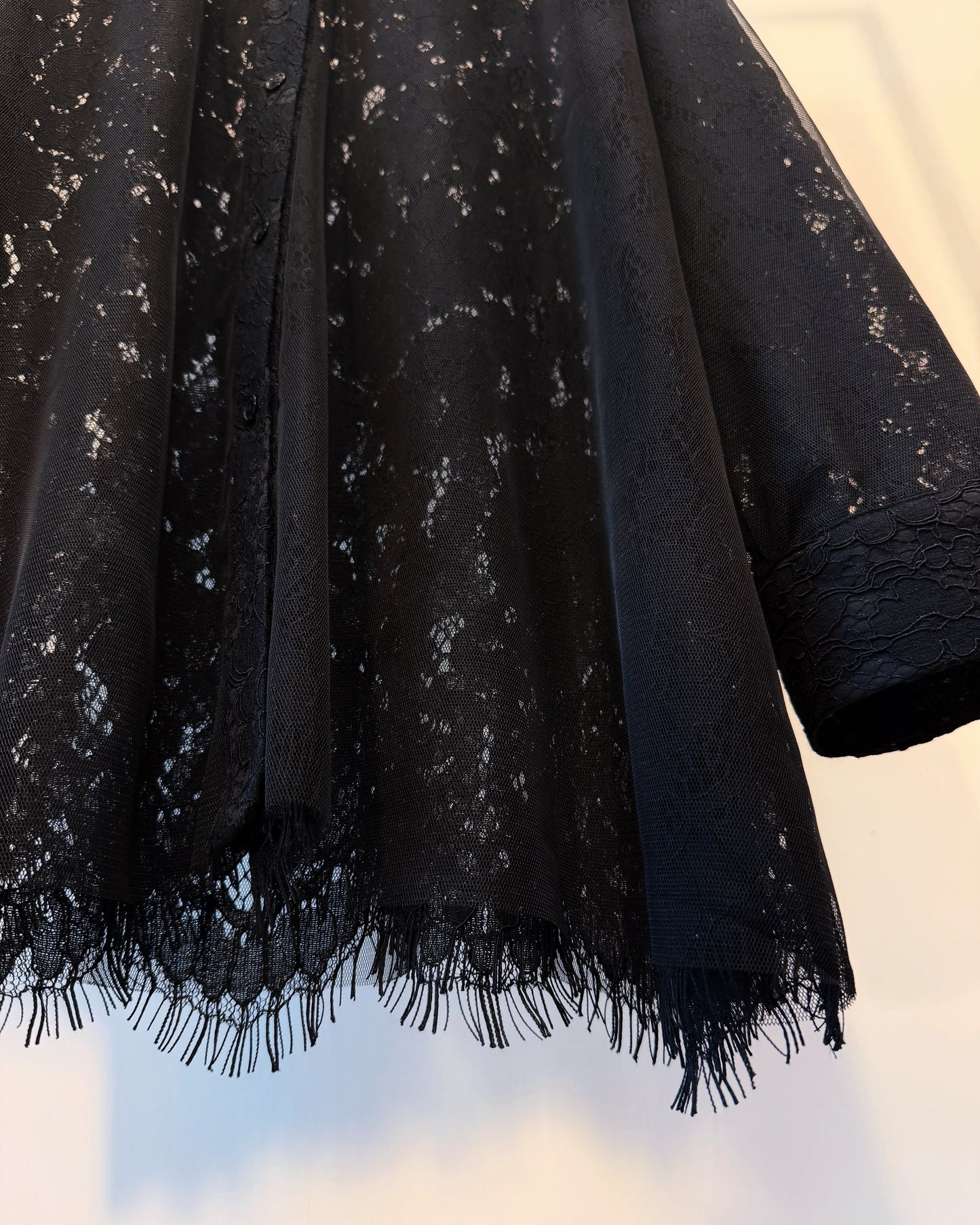 aalis NOELIA textured lace shirt with mesh layer (Black)