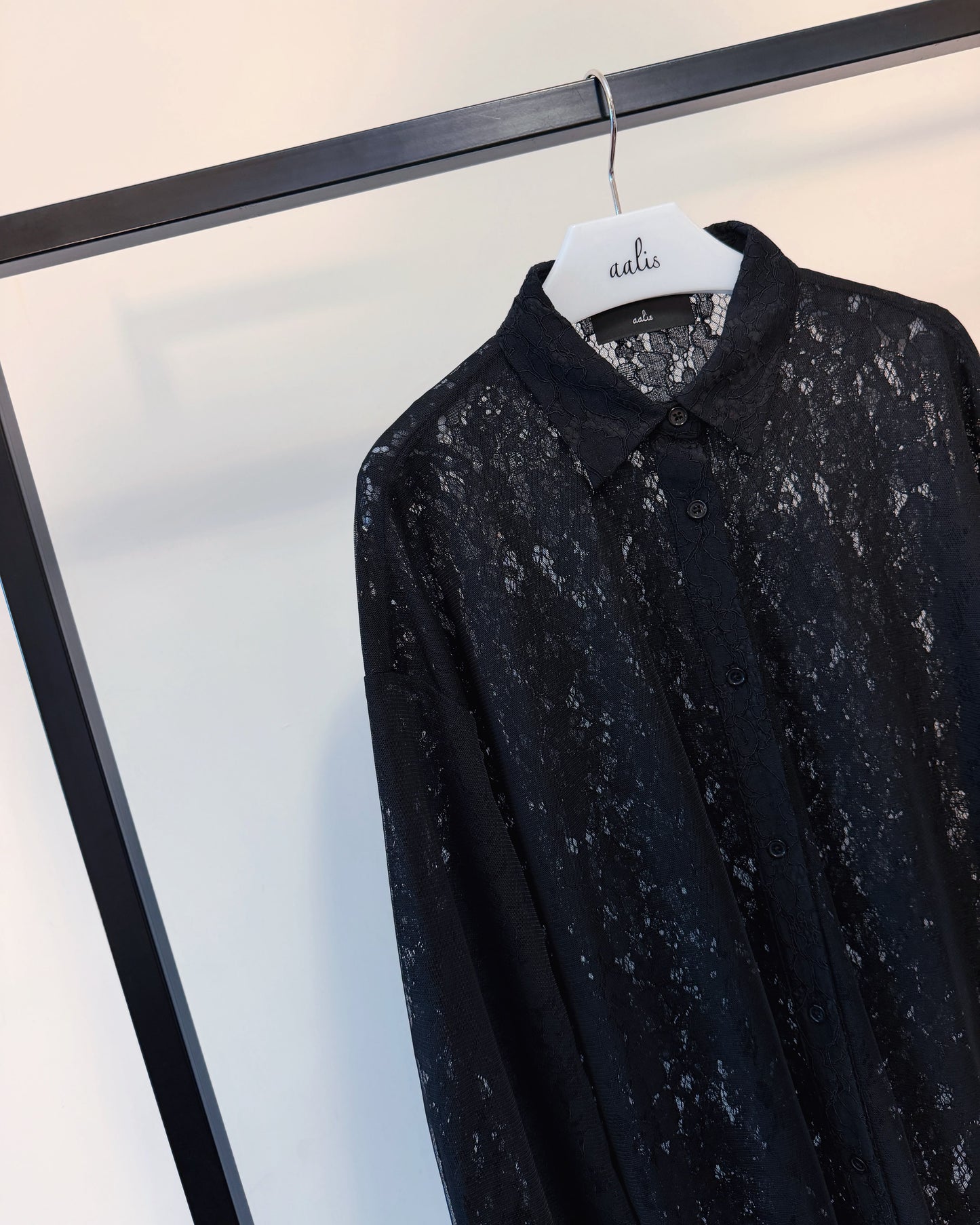 aalis NOELIA textured lace shirt with mesh layer (Black)