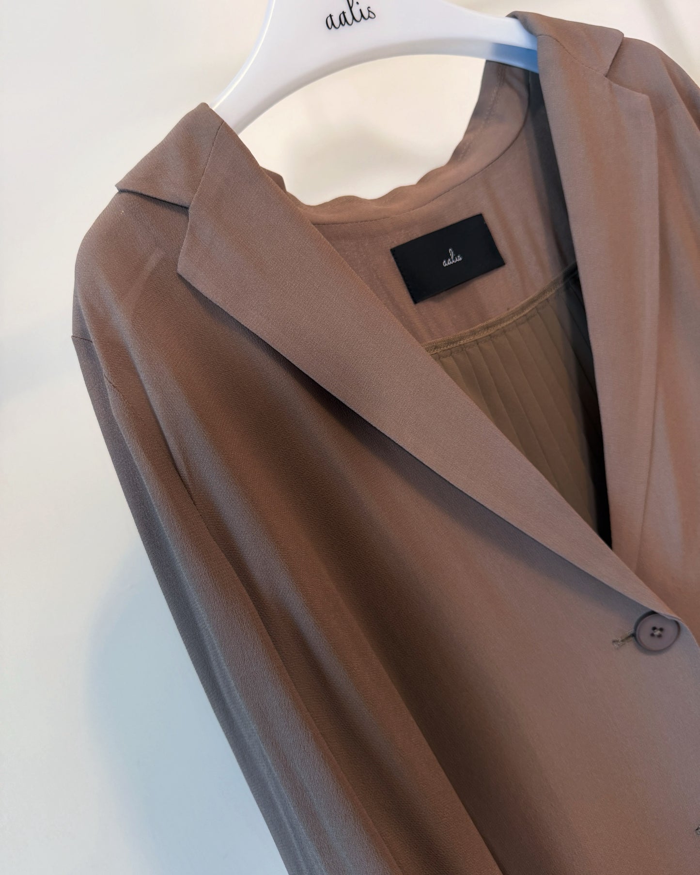 aalis MANJI pleated back chiffon blazer (Coco)