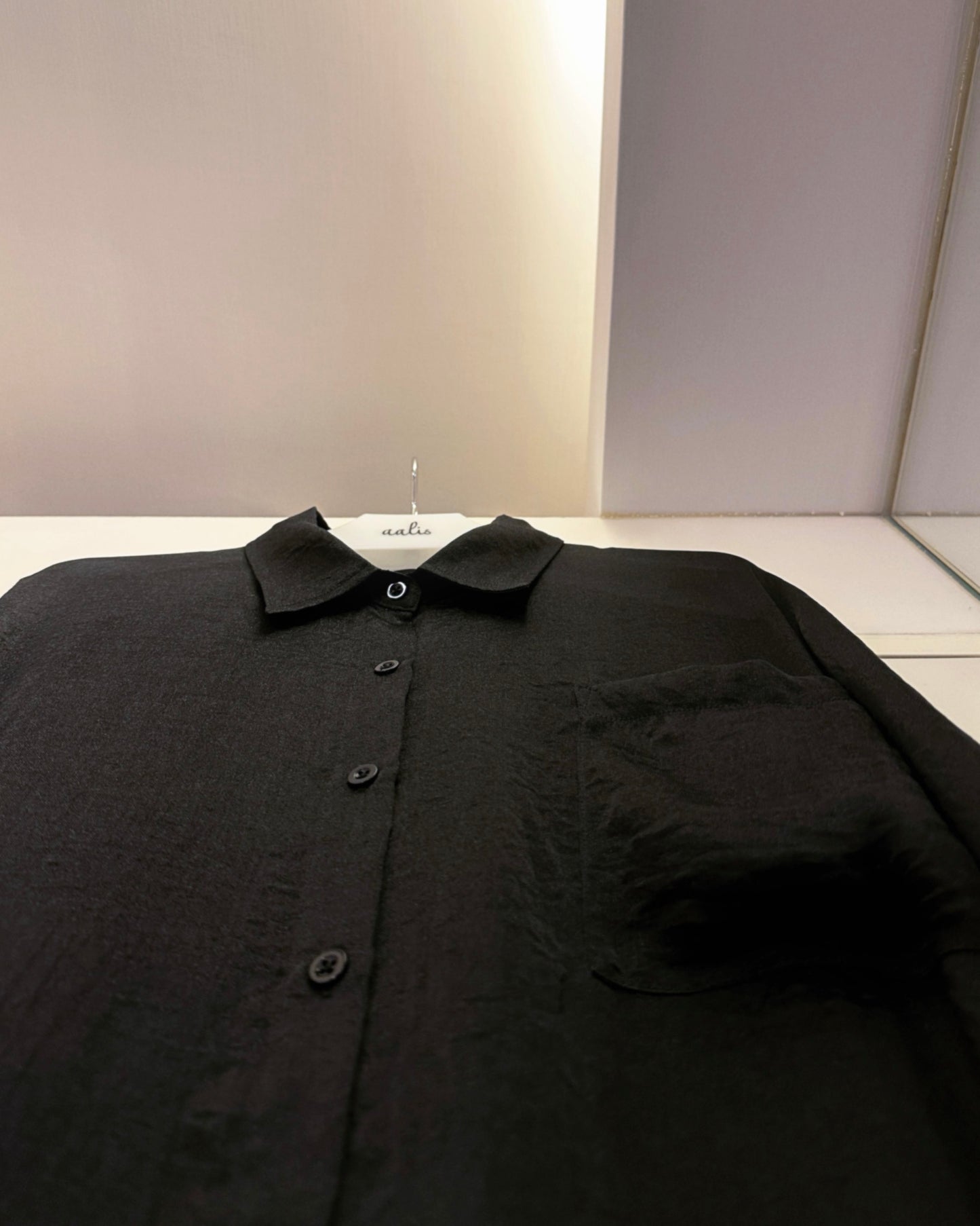 (Pre-order) aalis MENA SS26 mid sleeves oversized shirt (Black)