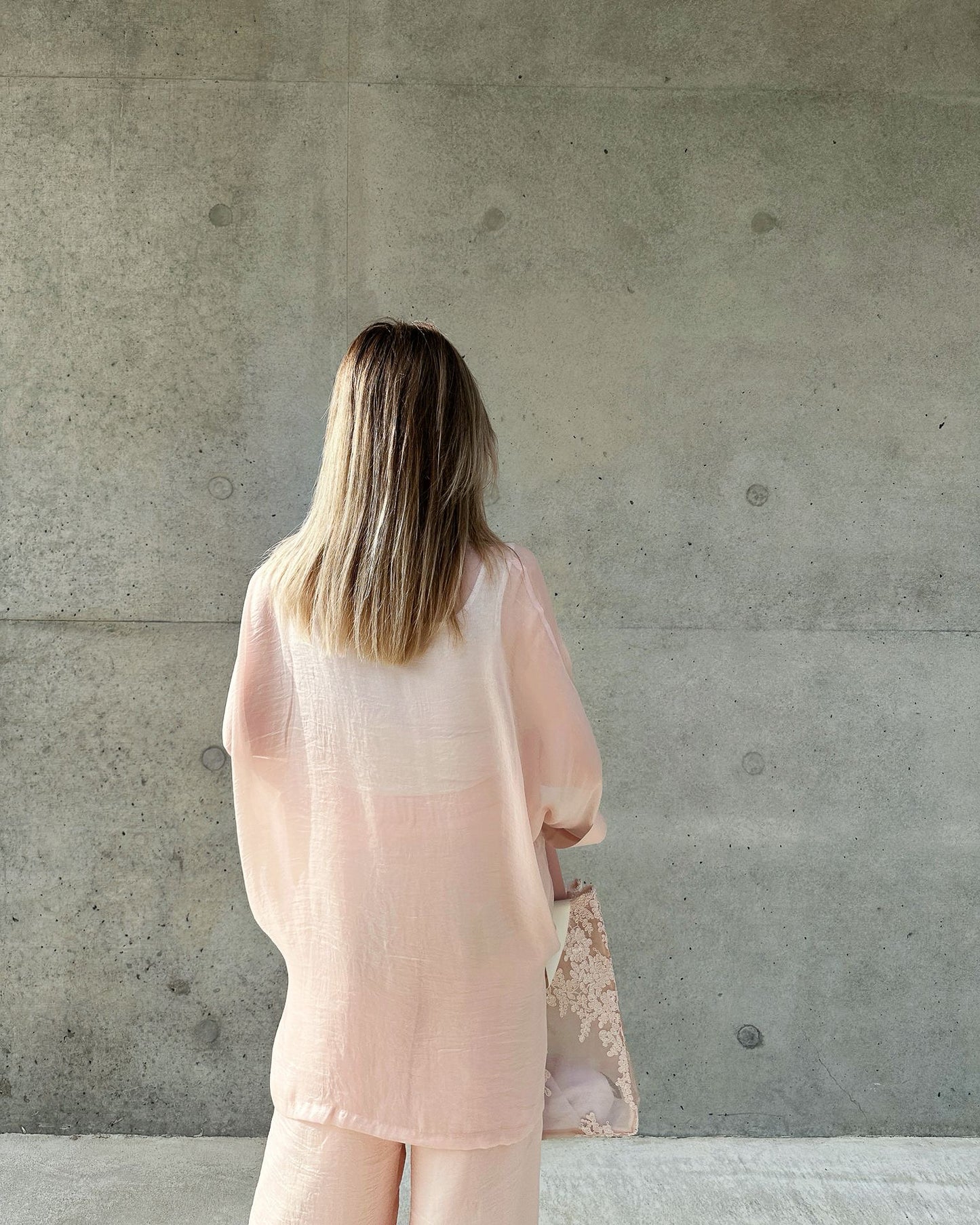 (Pre-order) aalis MENA SS26 mid sleeves oversized shirt (Light Pink)