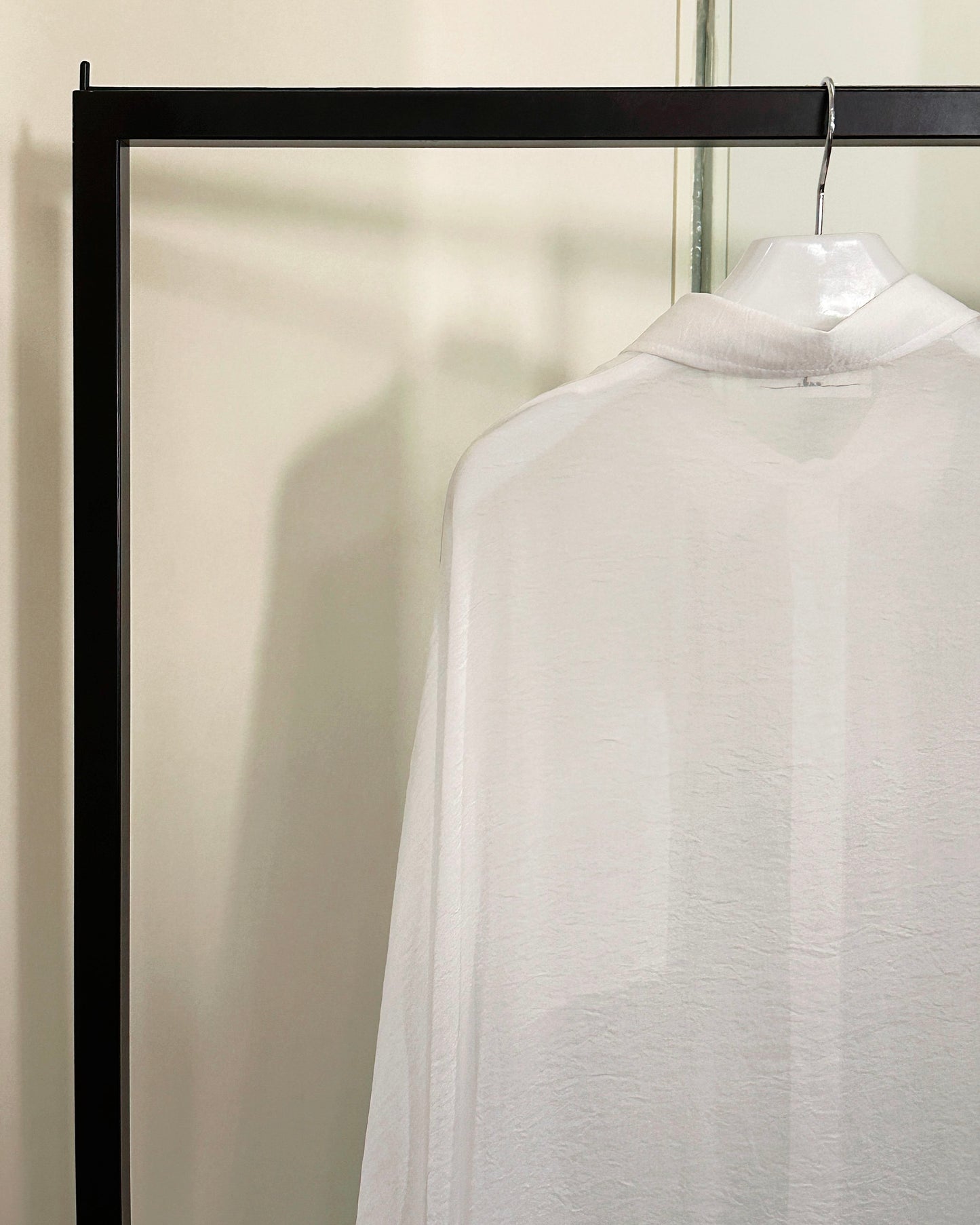(Pre-order) aalis MENA SS26 mid sleeves oversized shirt (White)