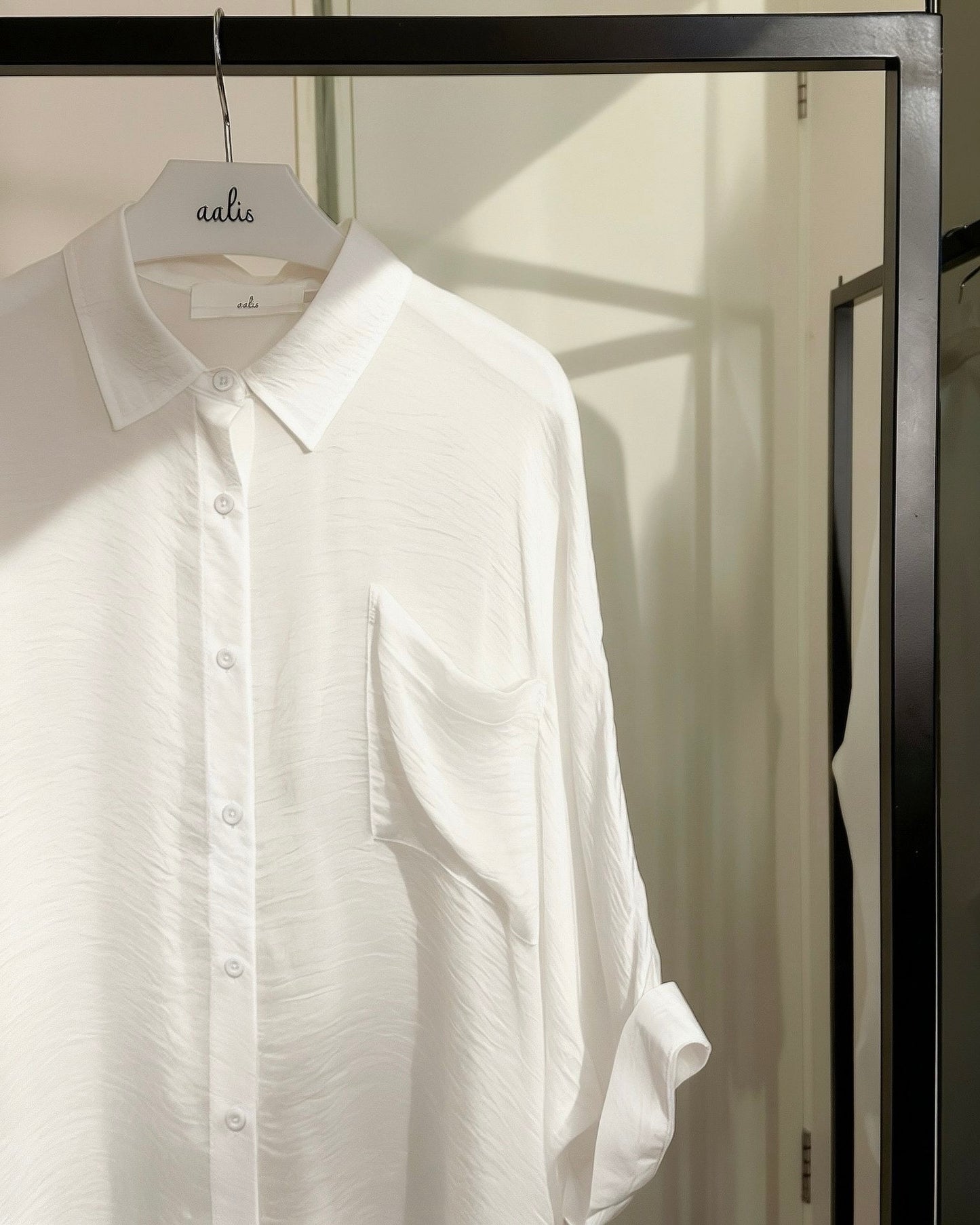 (Pre-order) aalis MENA SS26 mid sleeves oversized shirt (White)