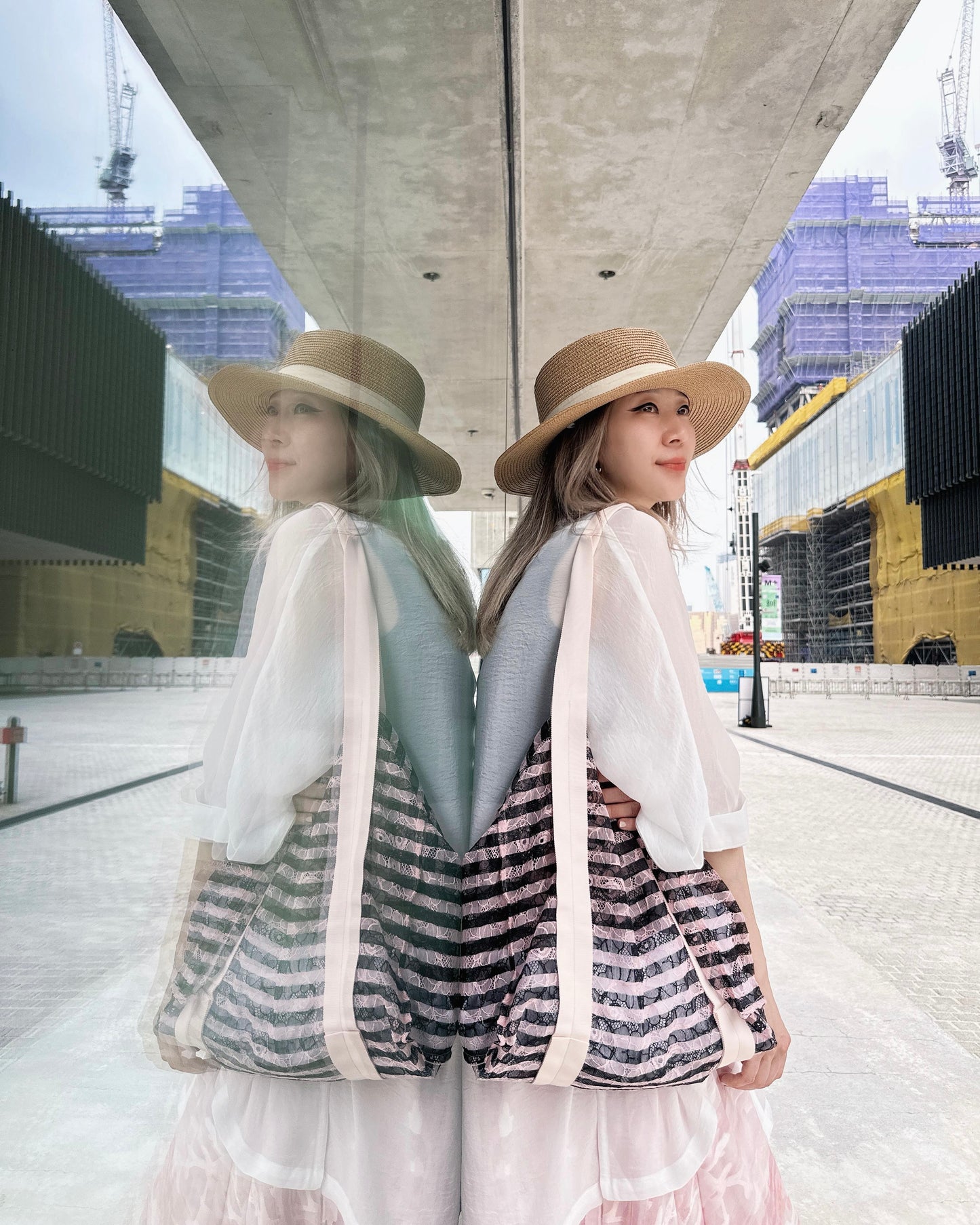 (Pre-order) aalis MENA SS26 mid sleeves oversized shirt (White)