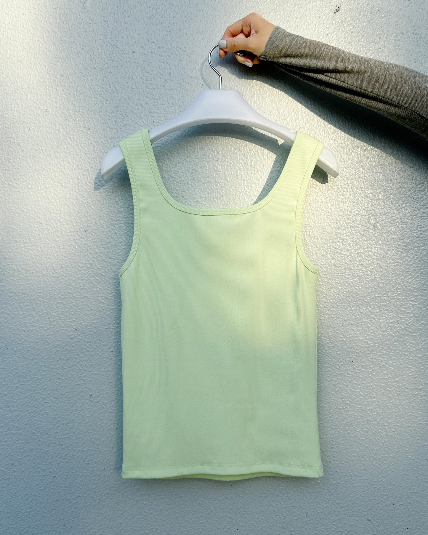 aalis MARITA SS26 square neck ribbed tank (Lime)