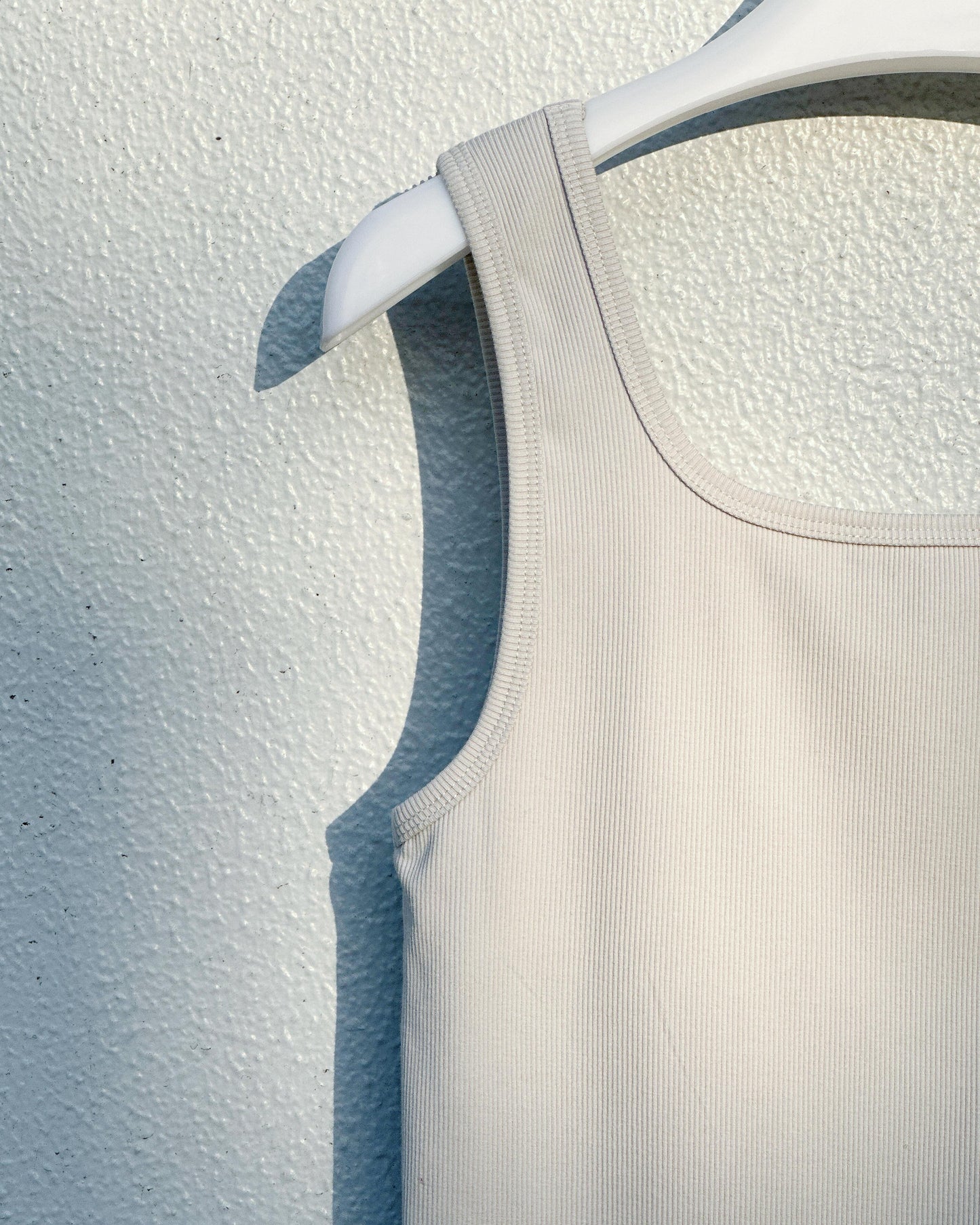 aalis MARITA SS26 square neck ribbed tank (Lt Grey)