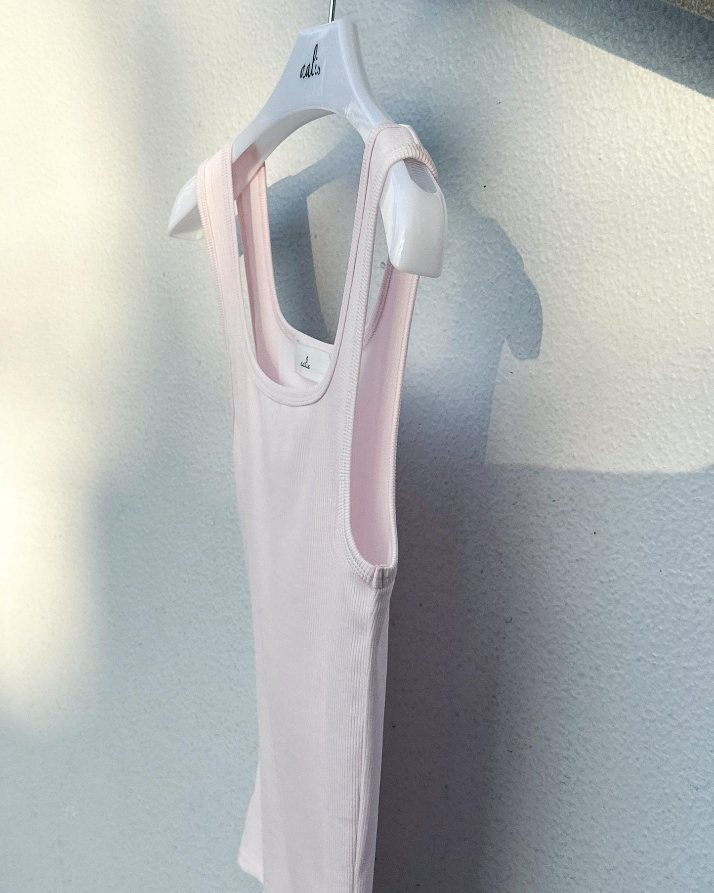 aalis MARITA SS26 square neck ribbed tank (Pink)