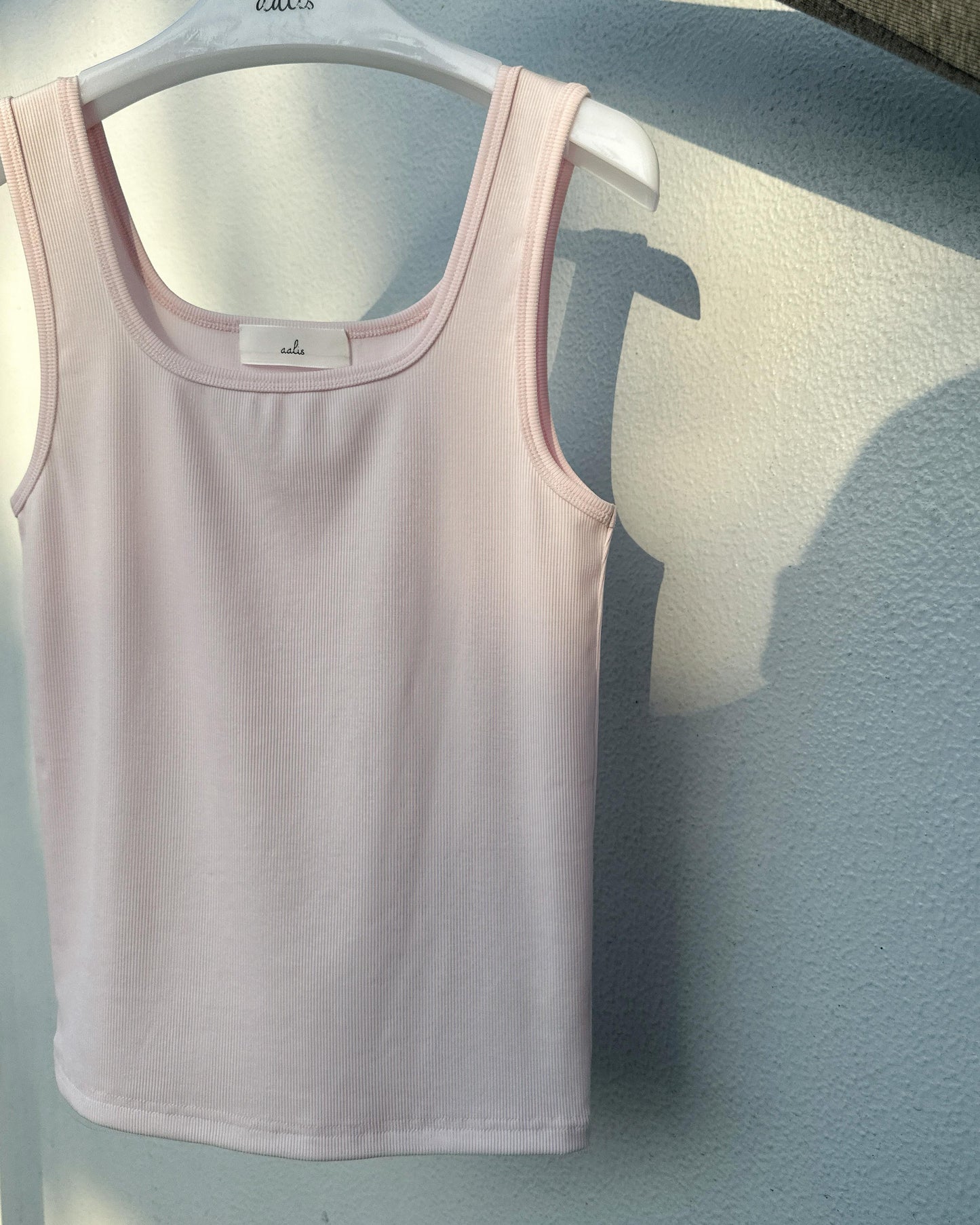 aalis MARITA SS26 square neck ribbed tank (Pink)