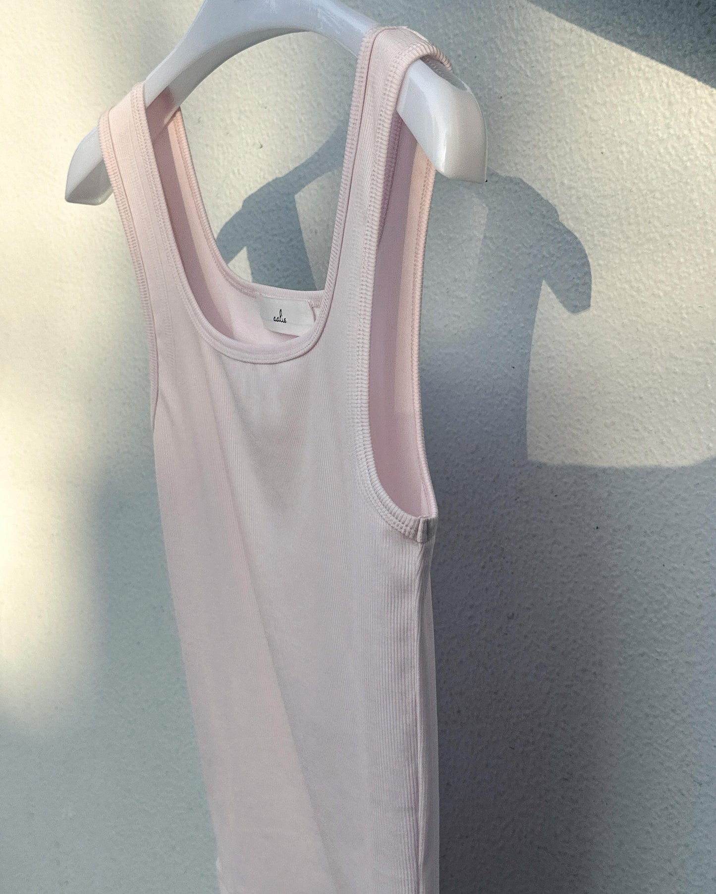 aalis MARITA SS26 square neck ribbed tank (Pink)