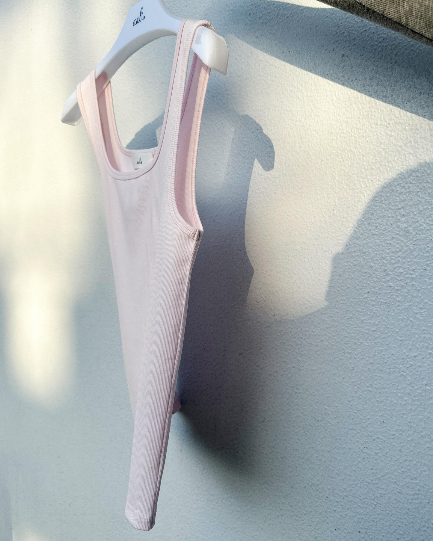 aalis MARITA SS26 square neck ribbed tank (Pink)