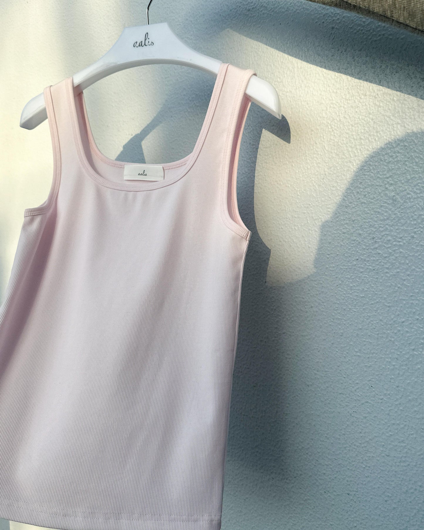 aalis MARITA SS26 square neck ribbed tank (Pink)