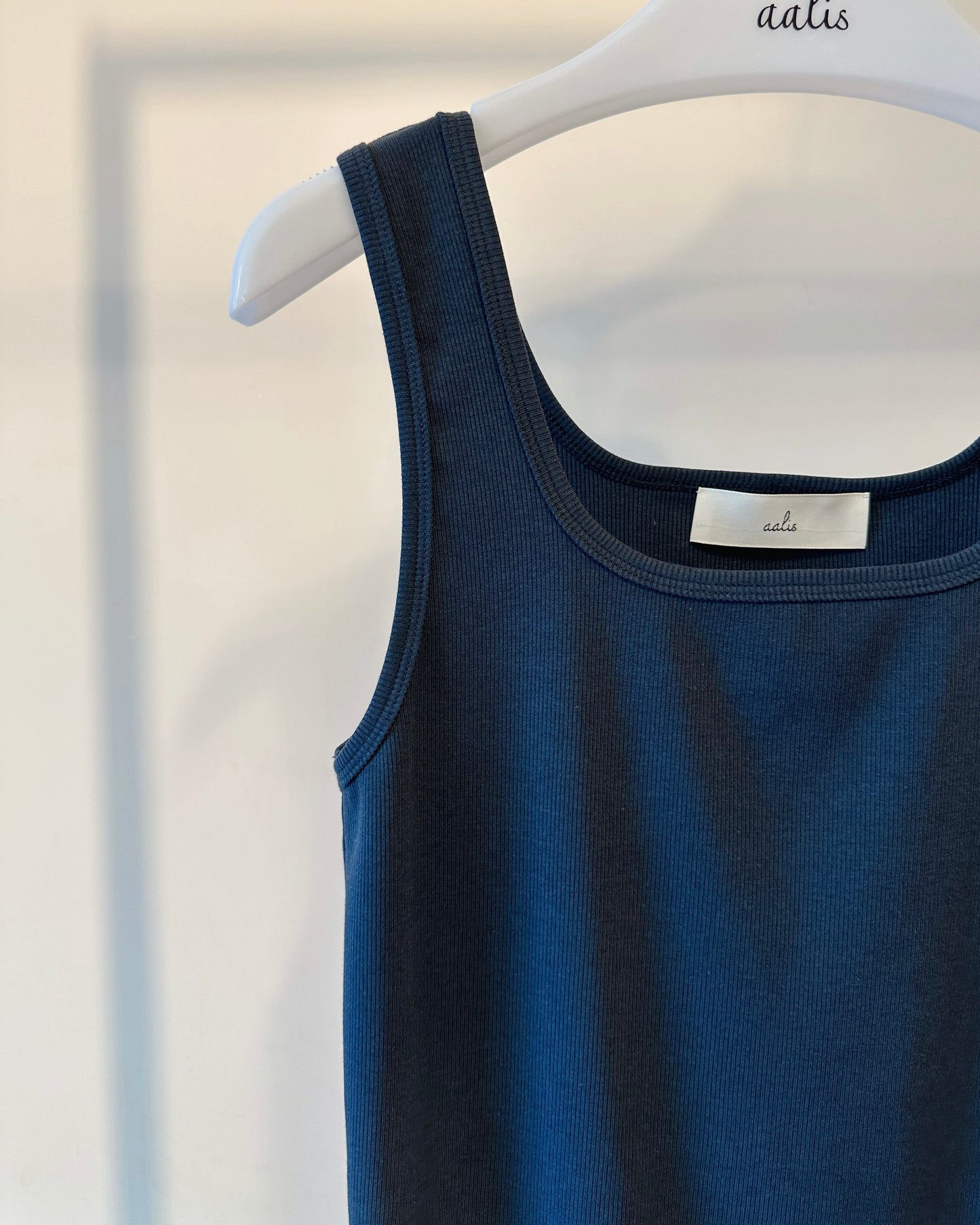 aalis MARITA SS26 square neck ribbed tank (Grey Blue)