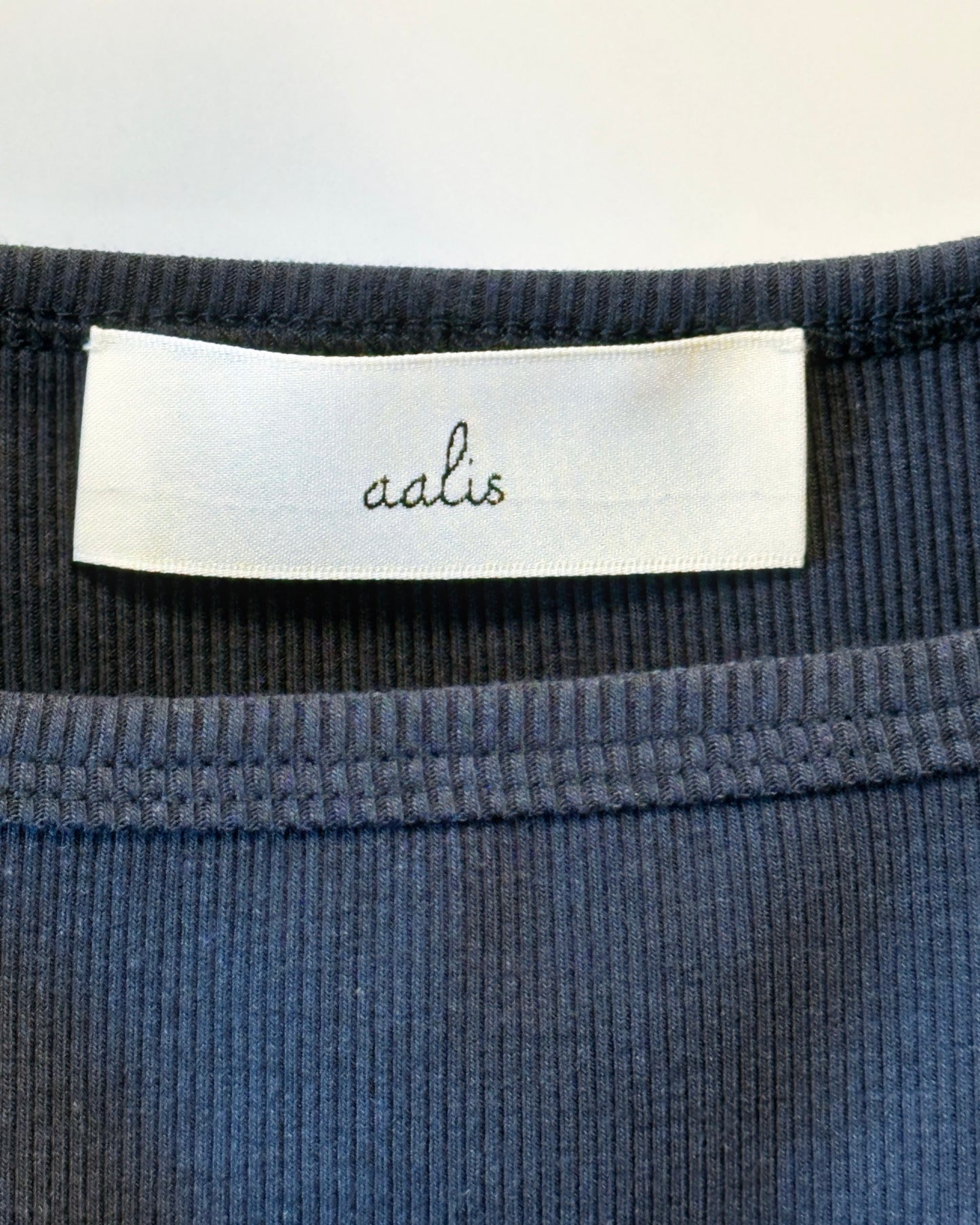 aalis MARITA SS26 square neck ribbed tank (Grey Blue)