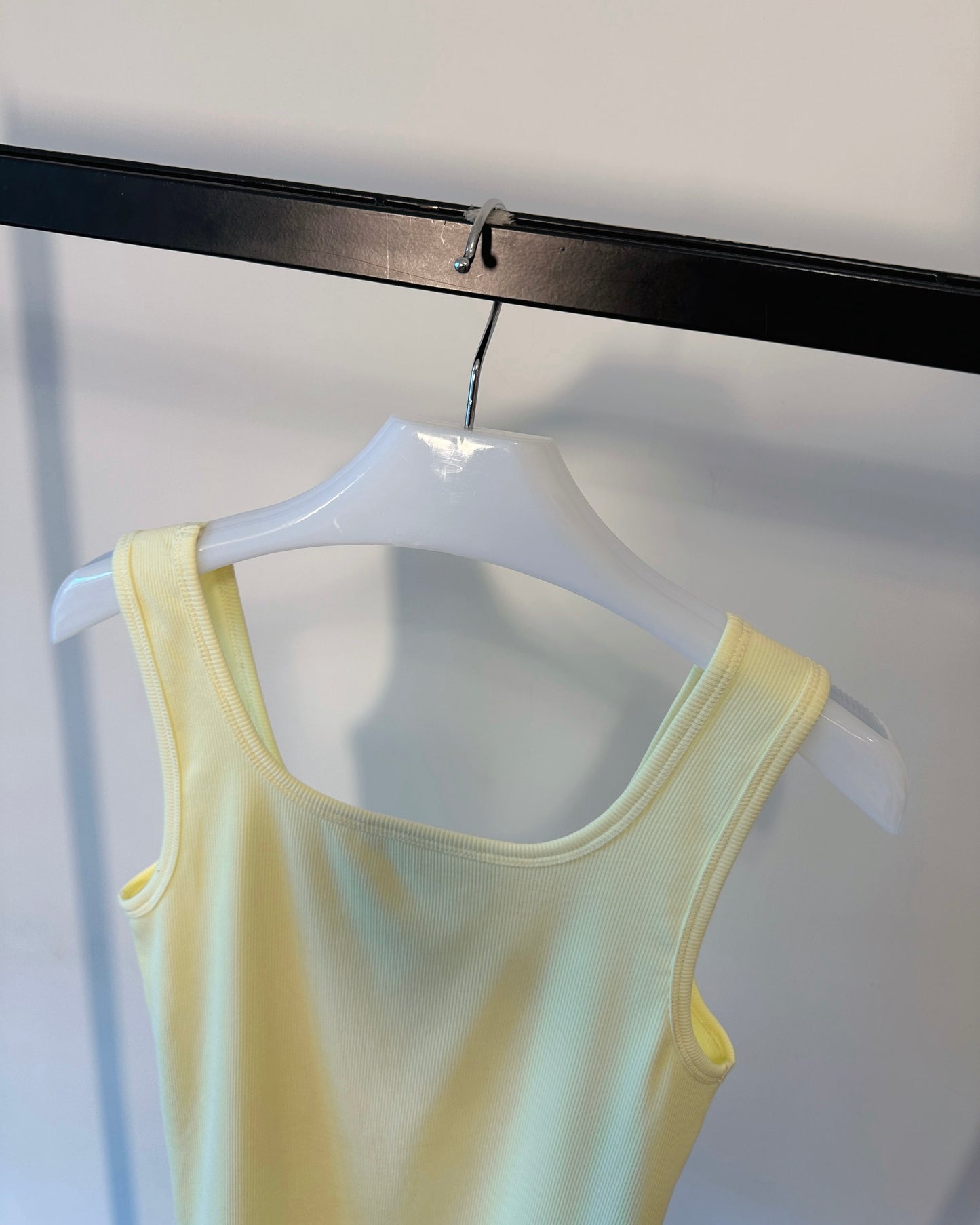 (Pre-order) aalis MARITA SS26 square neck ribbed tank (Light Yellow)