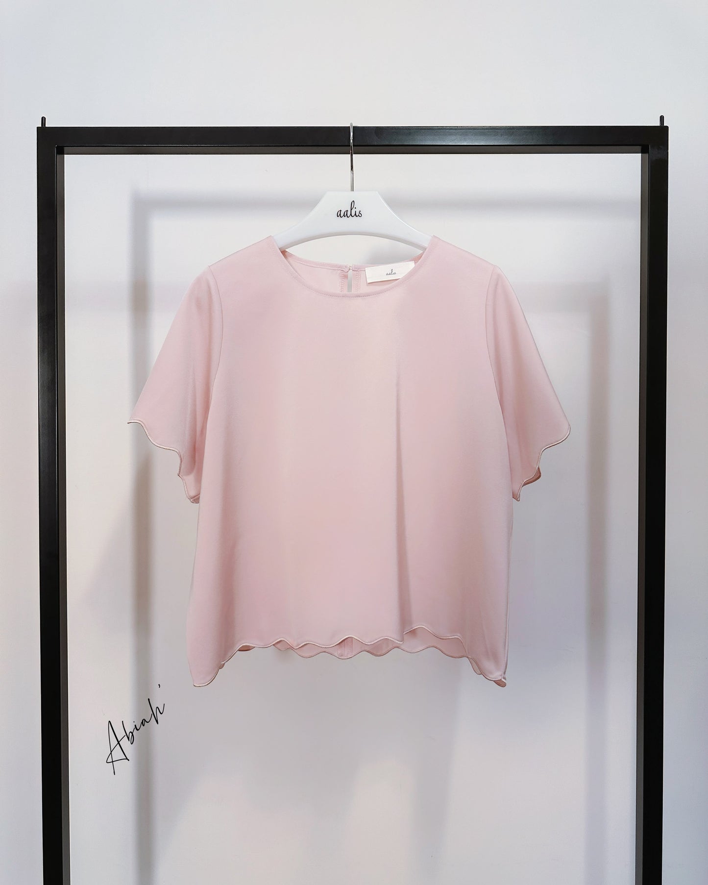 aalis ABIAH SOLID SS26 scallop edge top (Light Pink)