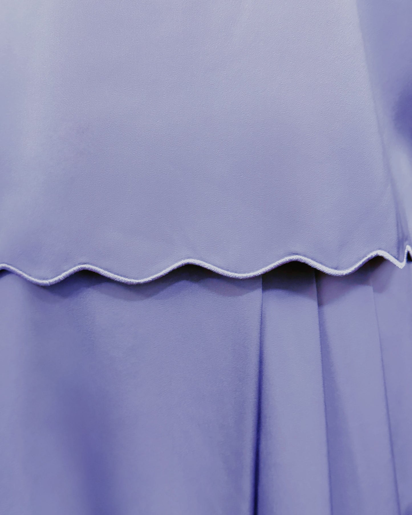 aalis ABIAH SOLID SS26 scallop edge top (Purple Grey)
