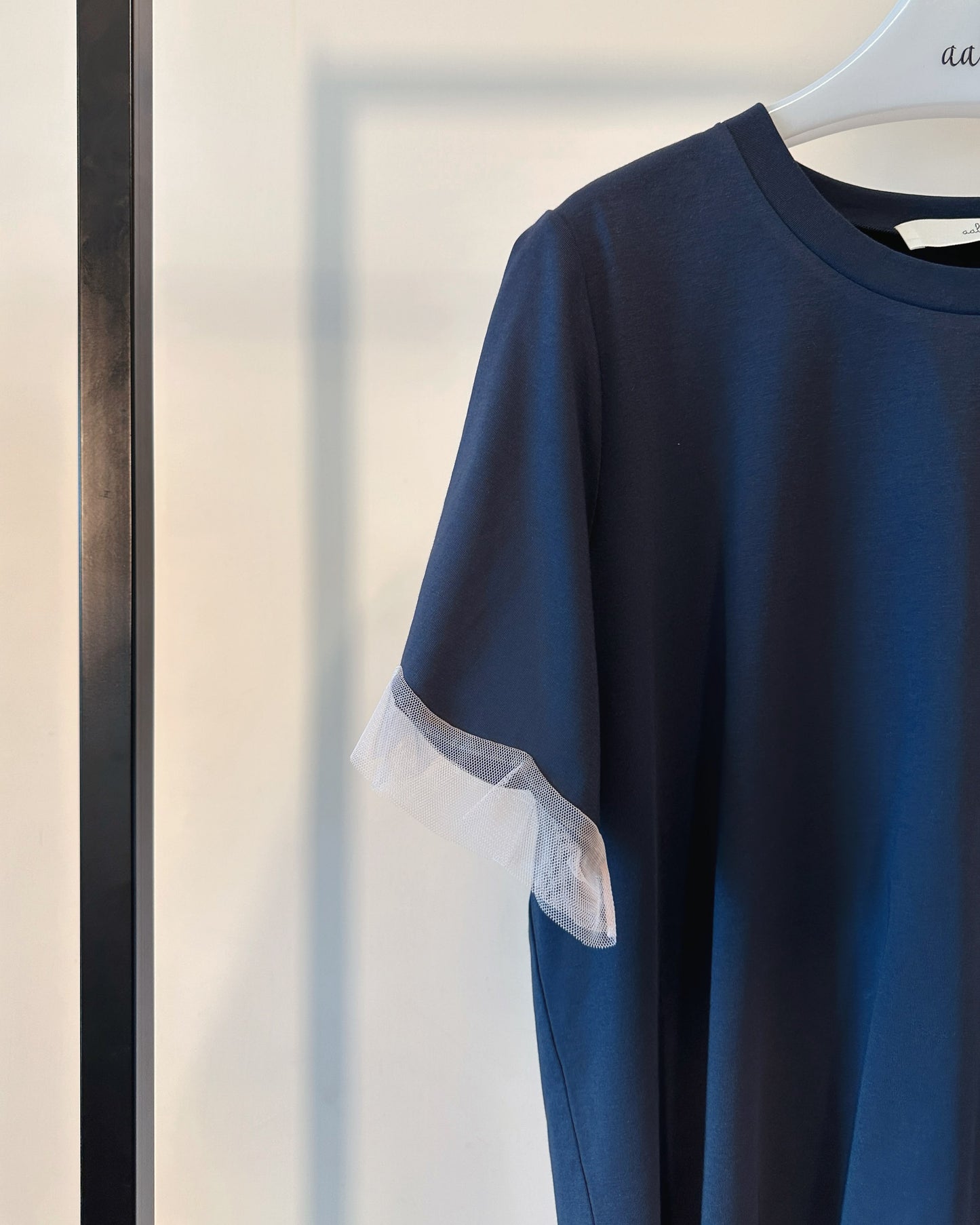 aalis PALLAS SS26 mesh scallop hem S/S tee (Dark Blue)
