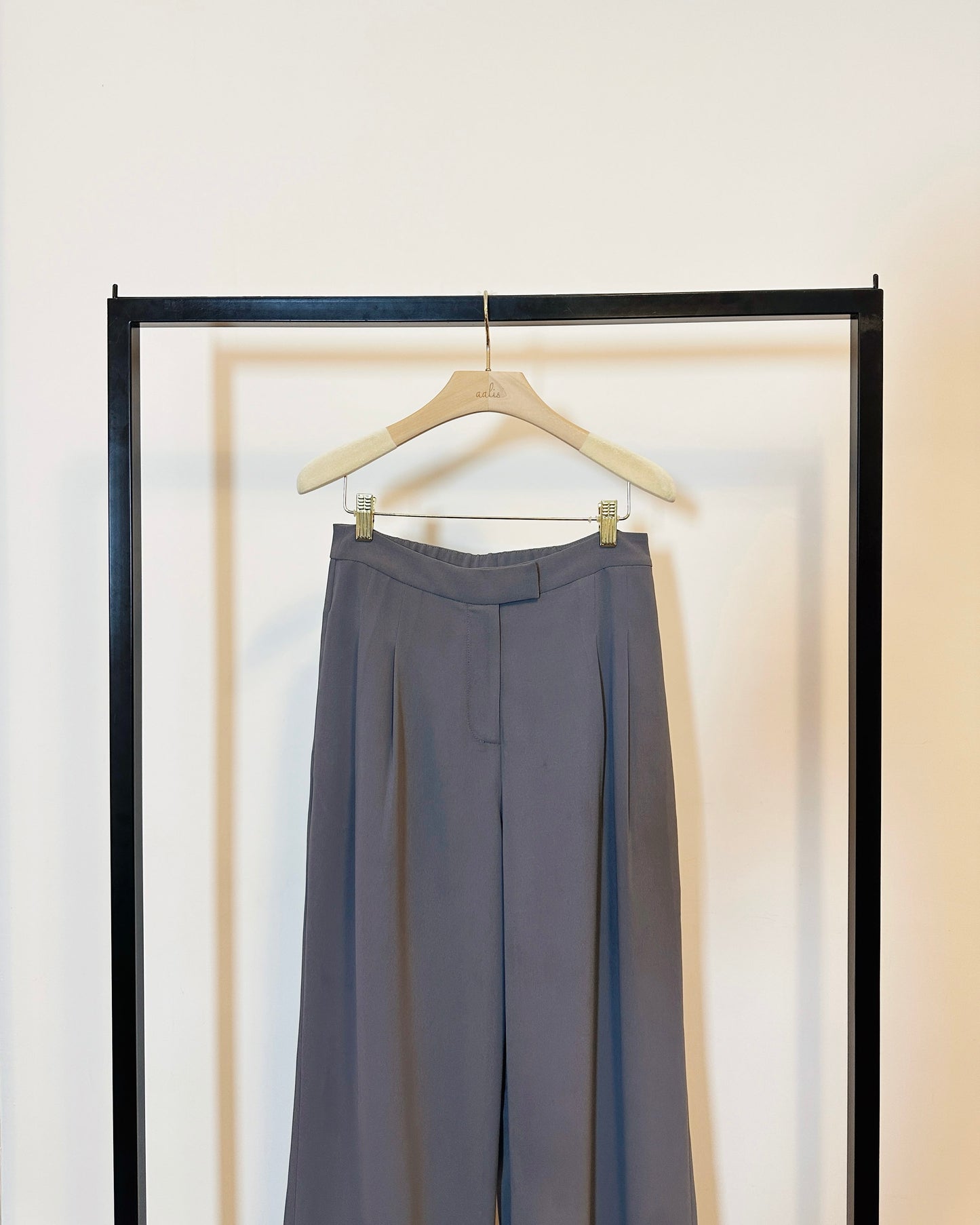 aalis SAB SS26 full lining chiffon pants (Charcoal)