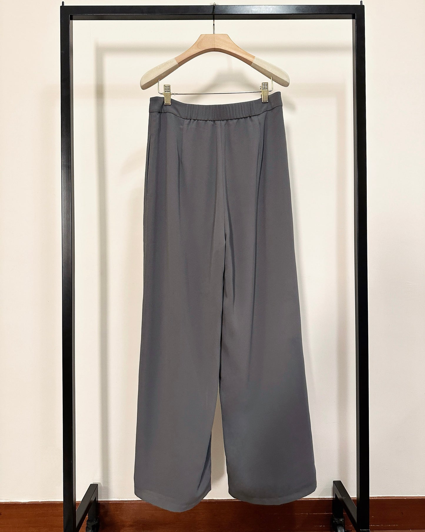 aalis SAB SS26 full lining chiffon pants (Charcoal)