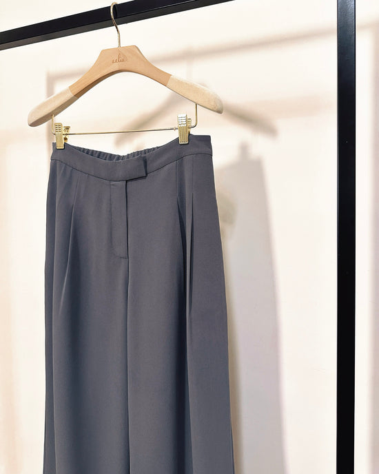aalis SAB SS26 full lining chiffon pants (Charcoal)