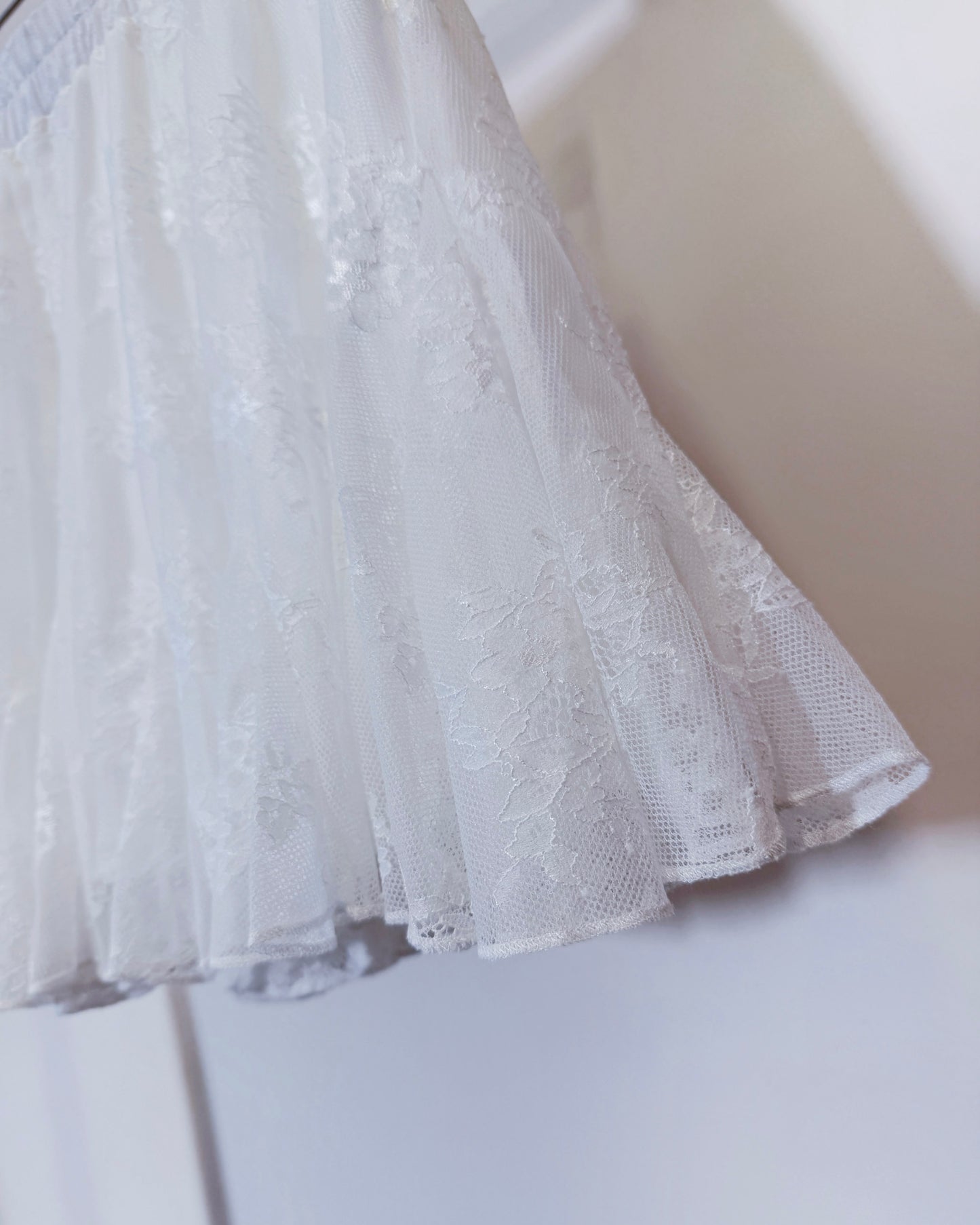 aalis FAYOLA LACE godet lace skirt (White)
