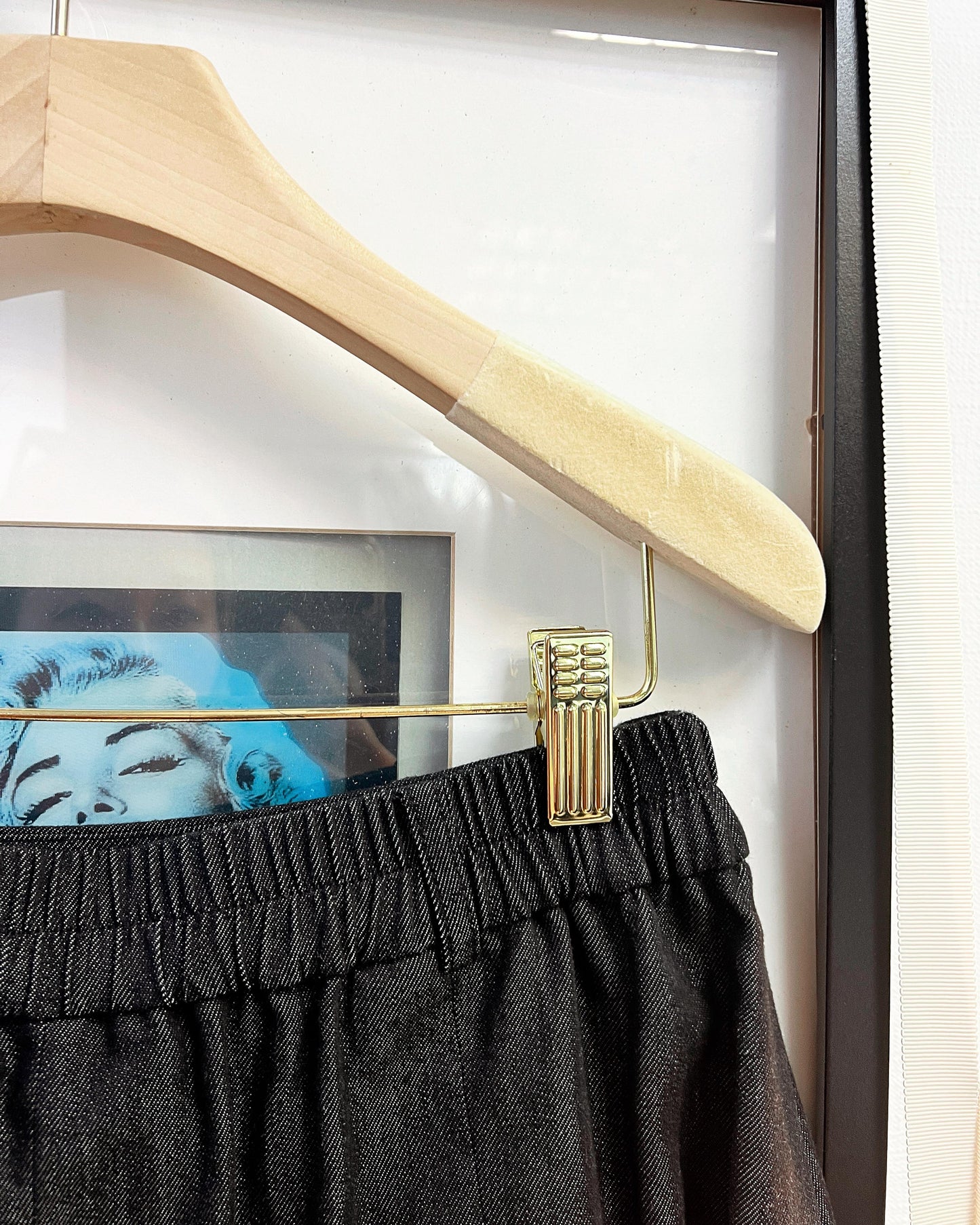 (Pre-order) aalis FAYE DENIM pleated mini skirts (Black Denim)