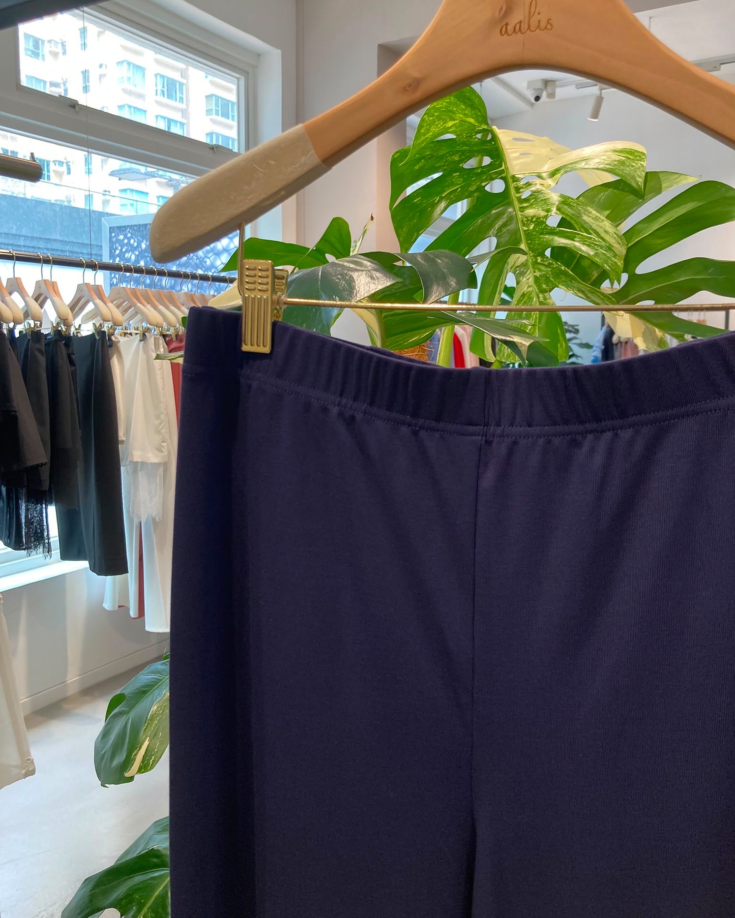 aalis DAMIEN SS26 chiffon ruffle hem pants (Dark Blue)