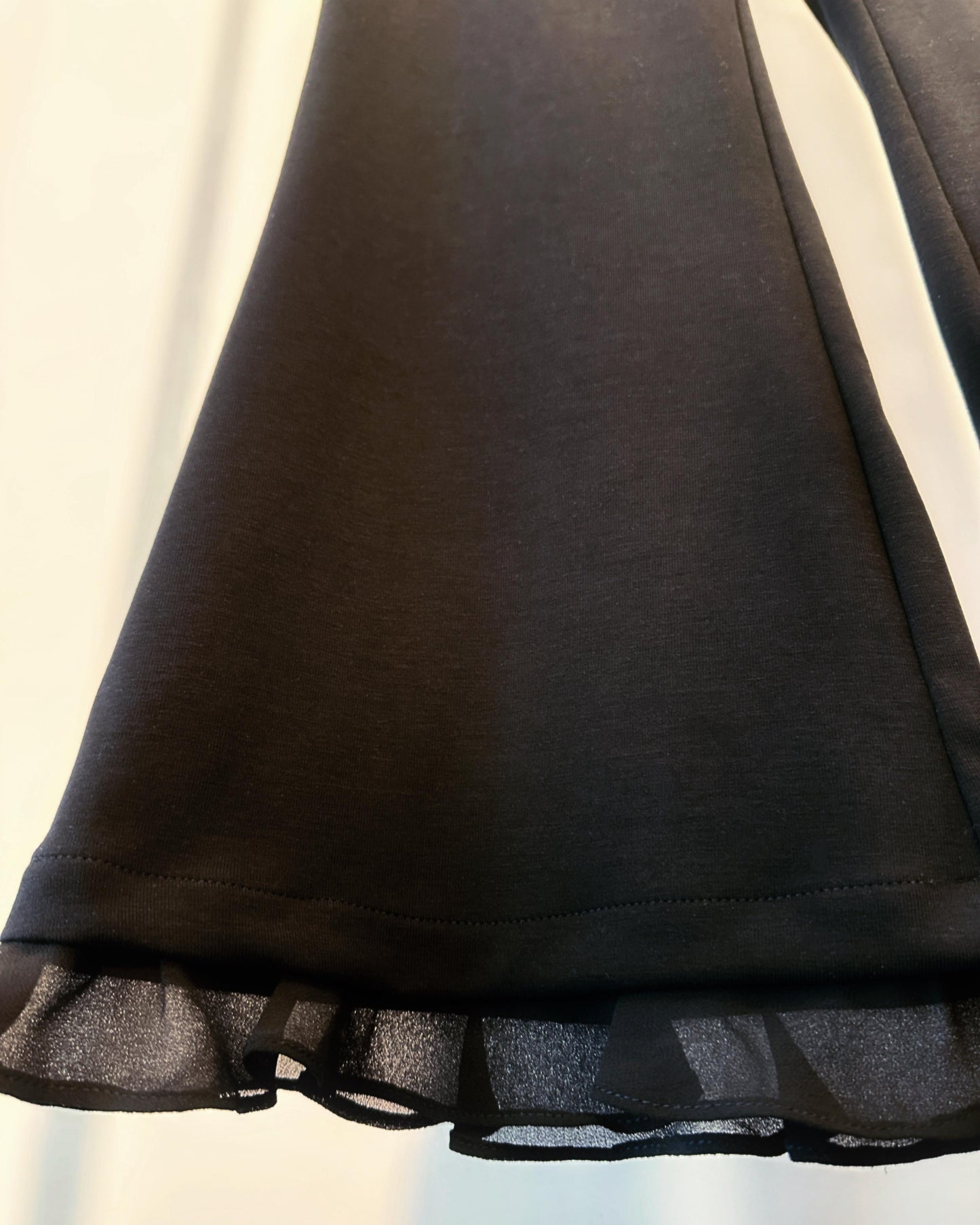 aalis DAMIEN SS26 chiffon ruffle hem pants (Black)