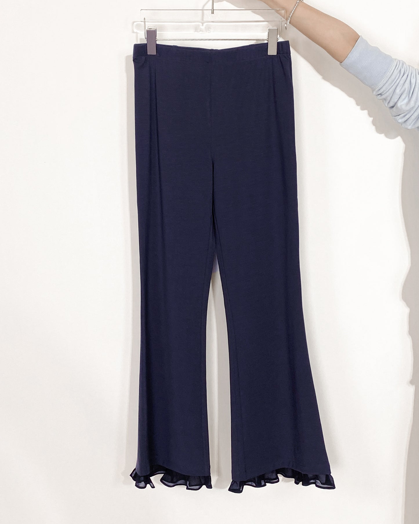 aalis DAMIEN FW25 chiffon ruffle hem pants (Dark Blue)