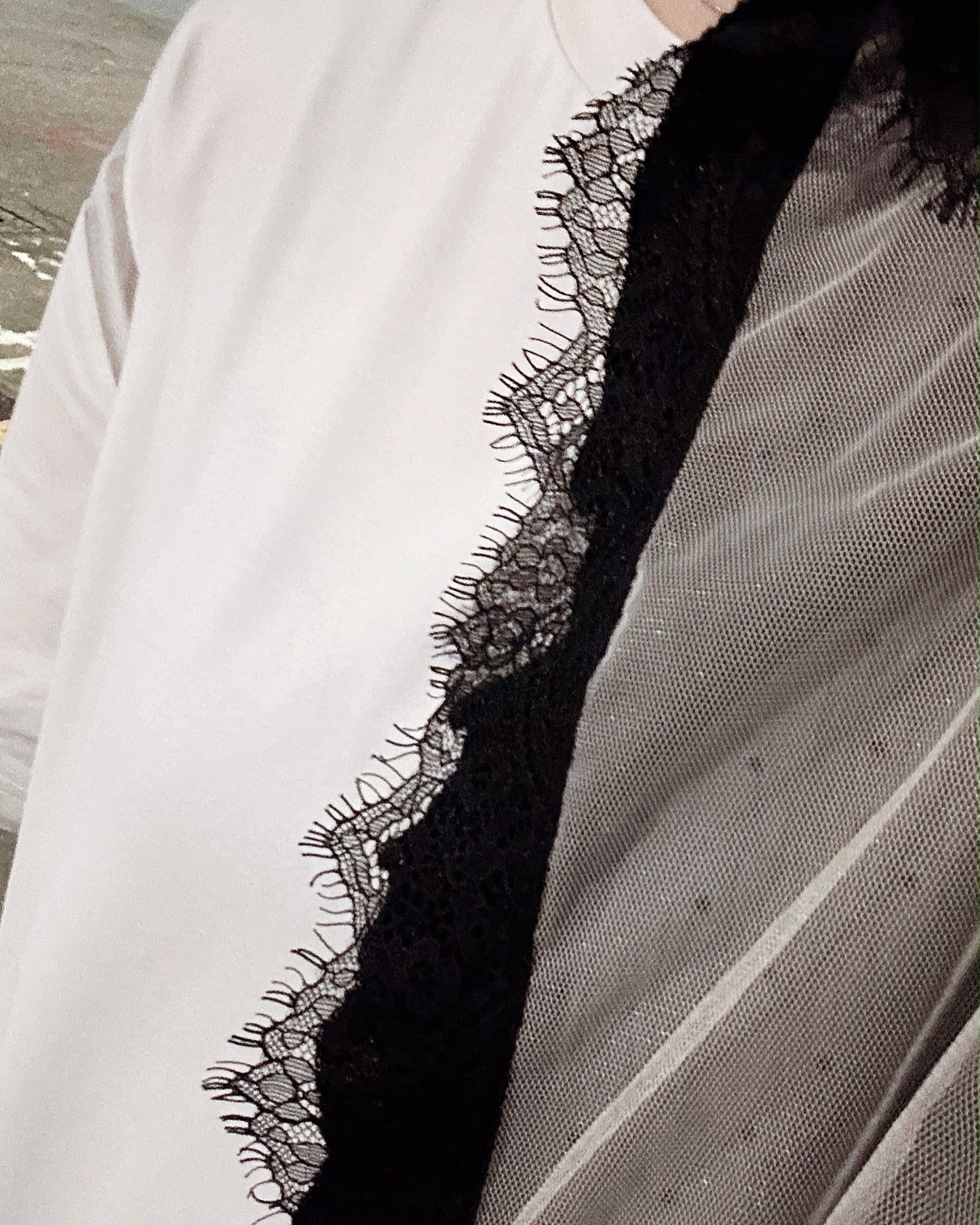aalis LISI MESH SS26 ruffle hem scarf (Black Dot)