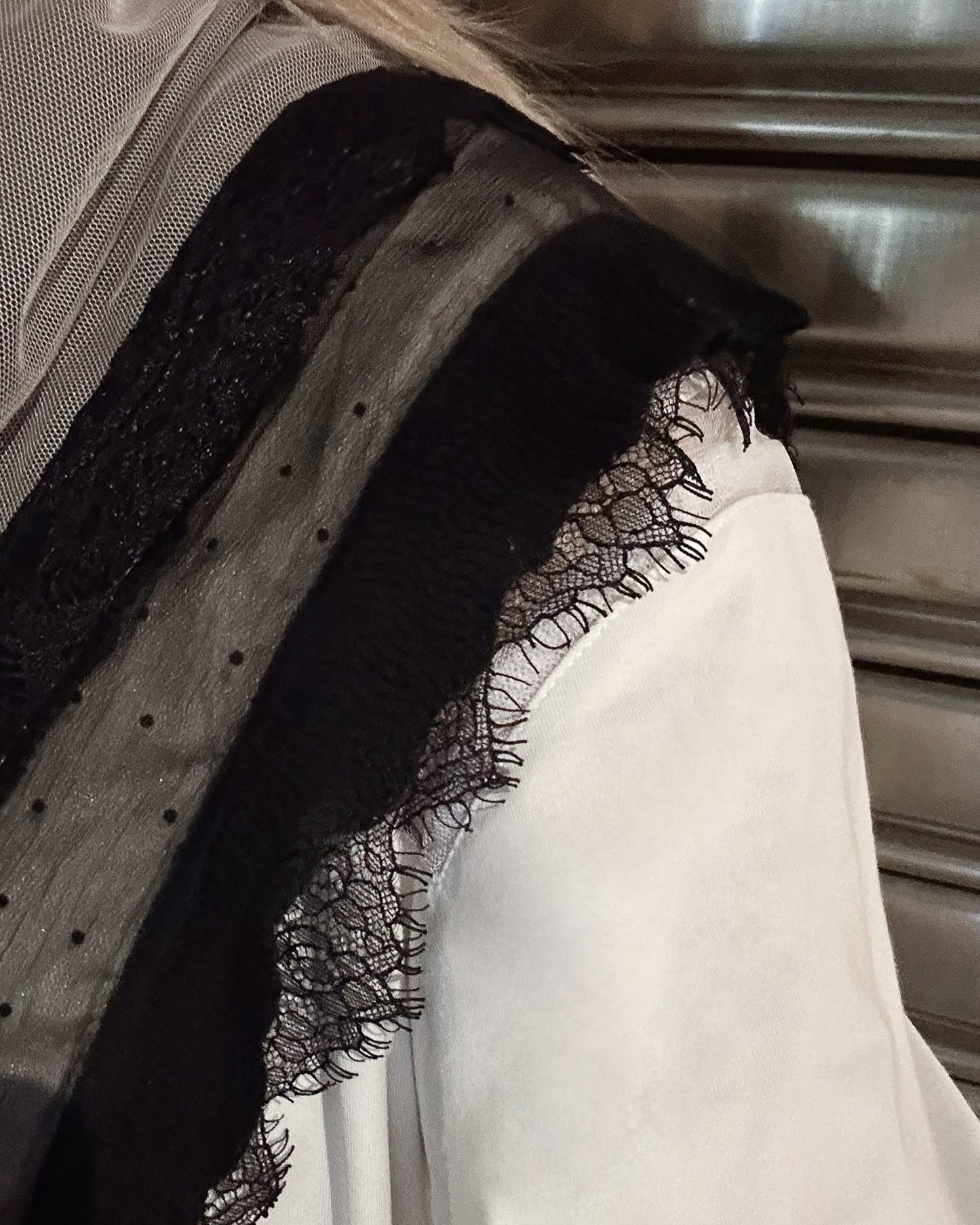 aalis LISI MESH SS26 ruffle hem scarf (Black Dot)