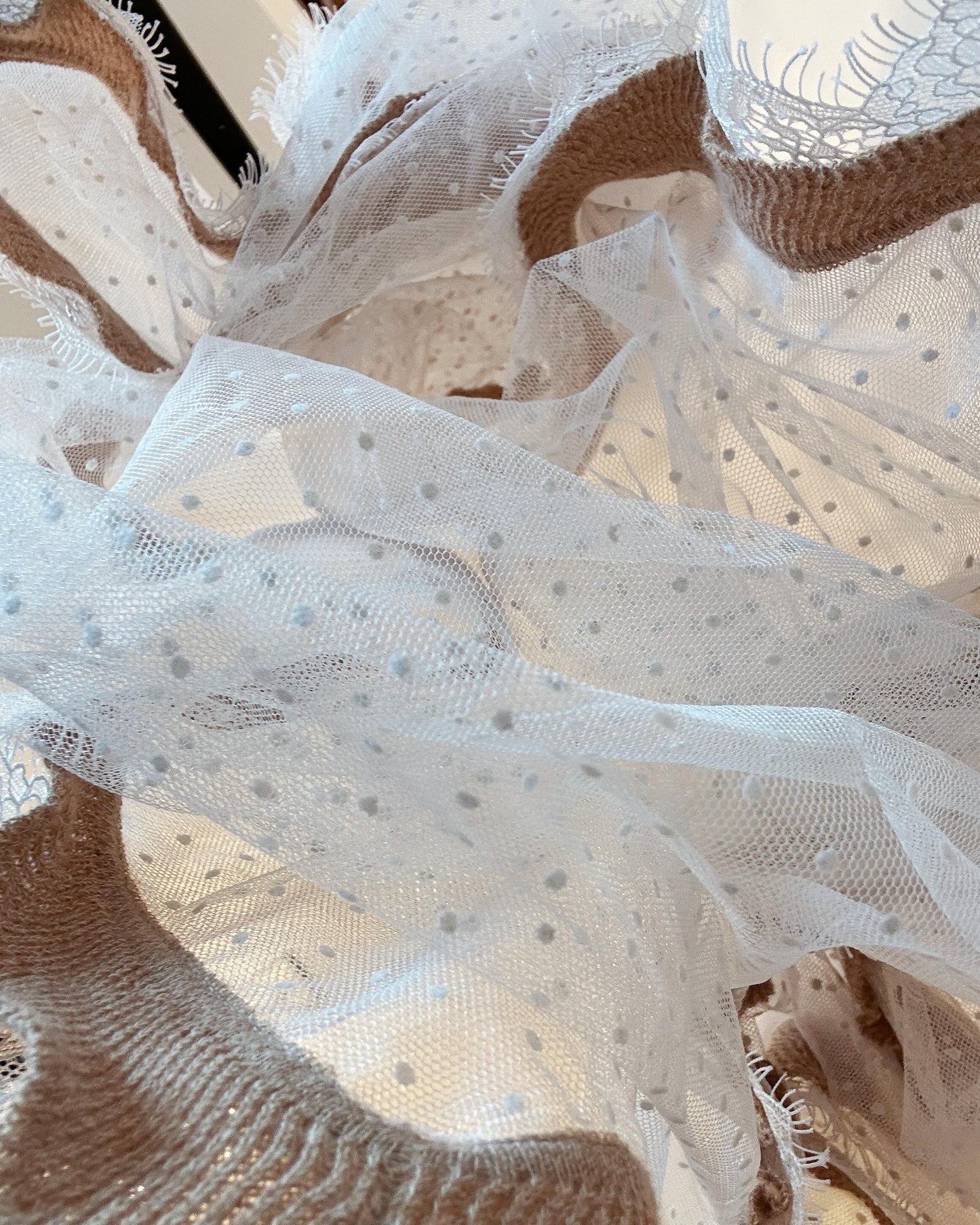 aalis LISI MESH SS26 ruffle hem scarf (White Lace)